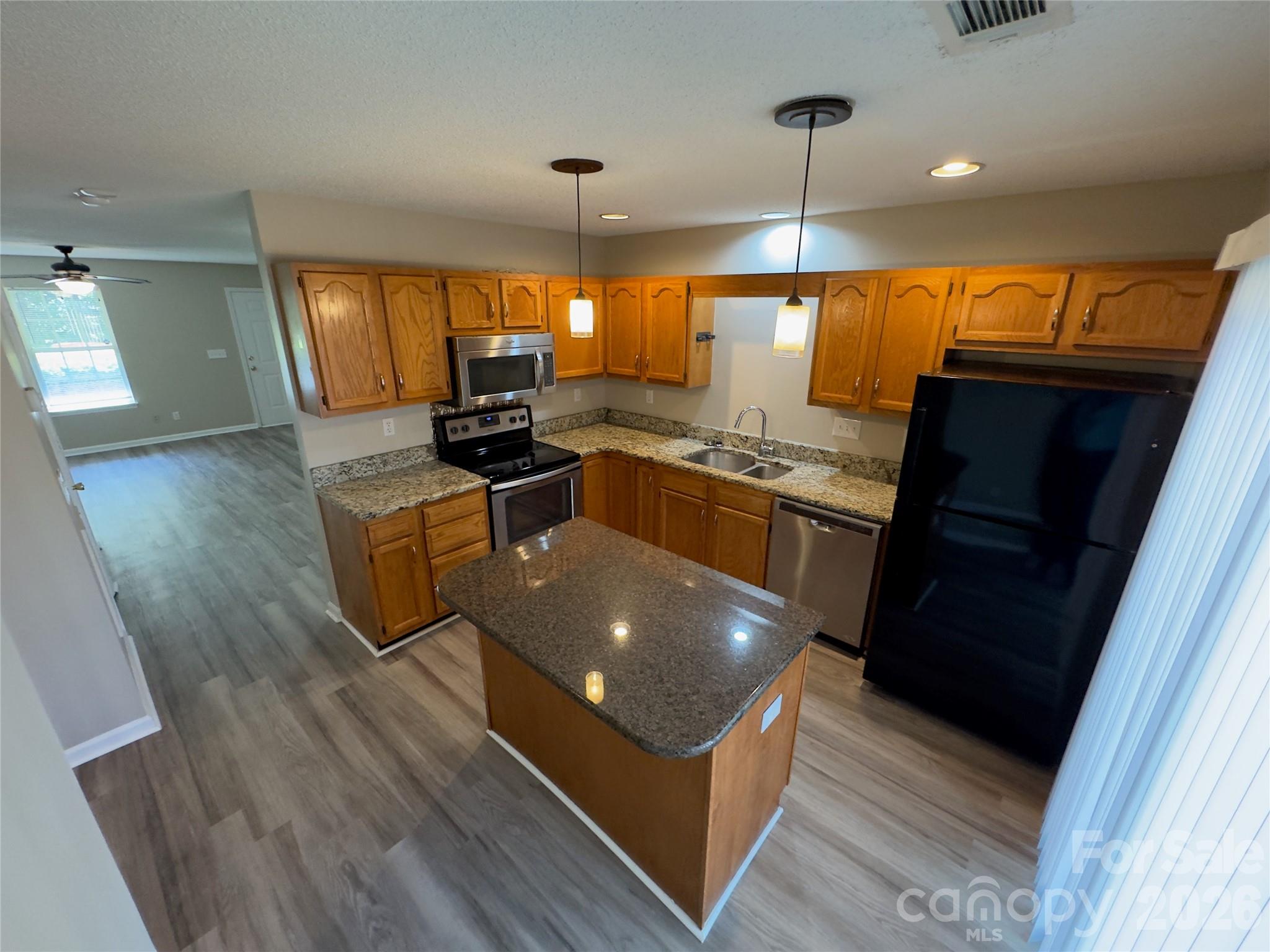 3103 Summercroft Lane Property Photo 16