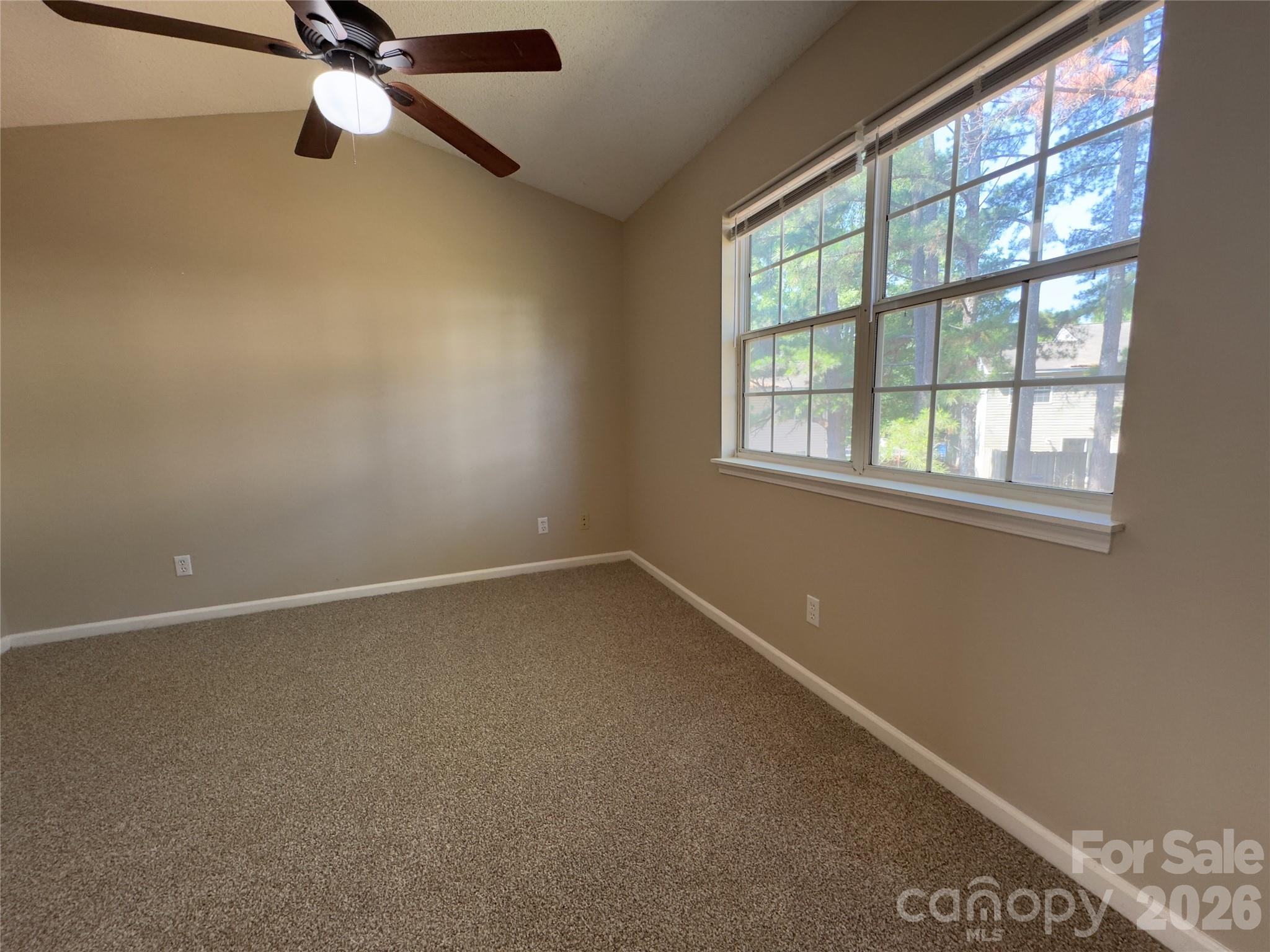 3103 Summercroft Lane Property Photo 28