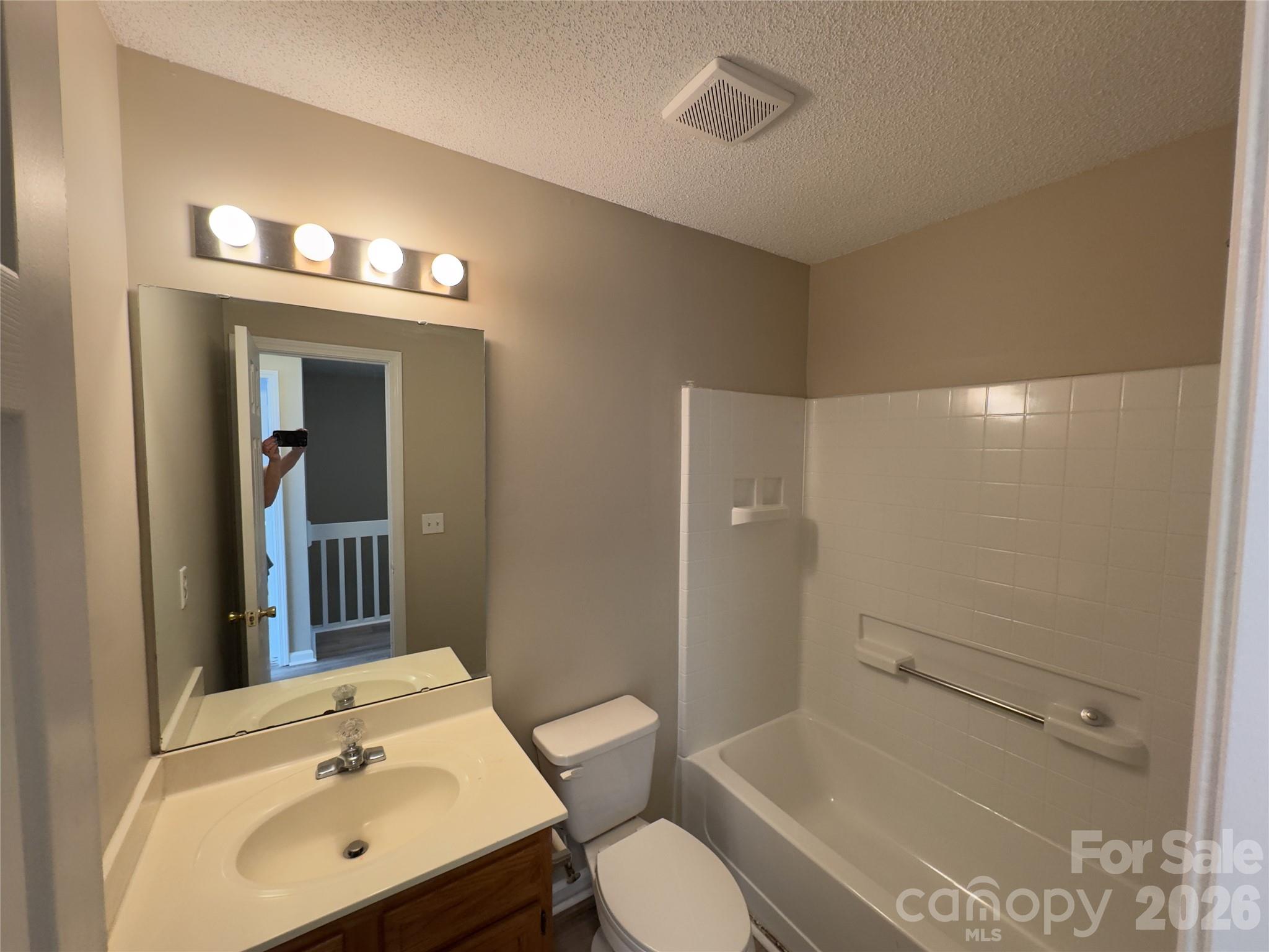 3103 Summercroft Lane Property Photo 38