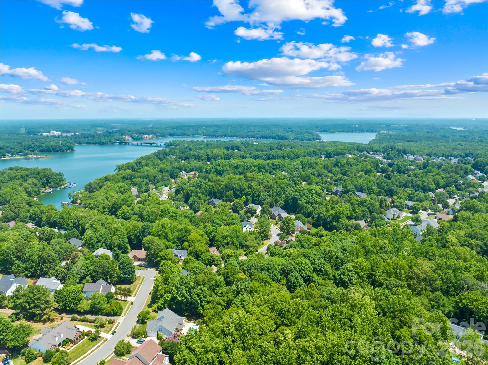 2125 Mt Isle Harbor Drive Property Photo 11