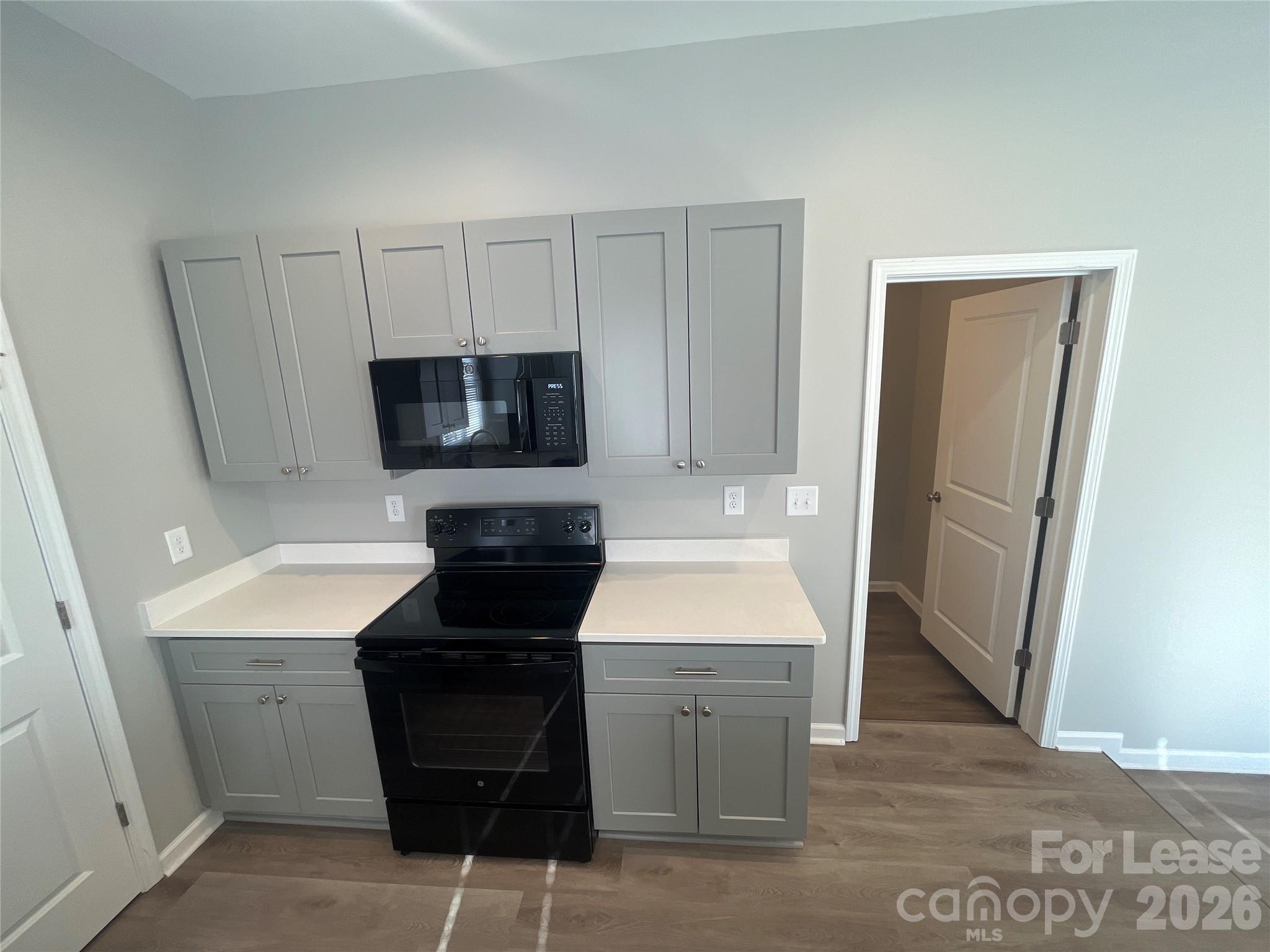 608 S Yadkin Avenue Property Photo 8