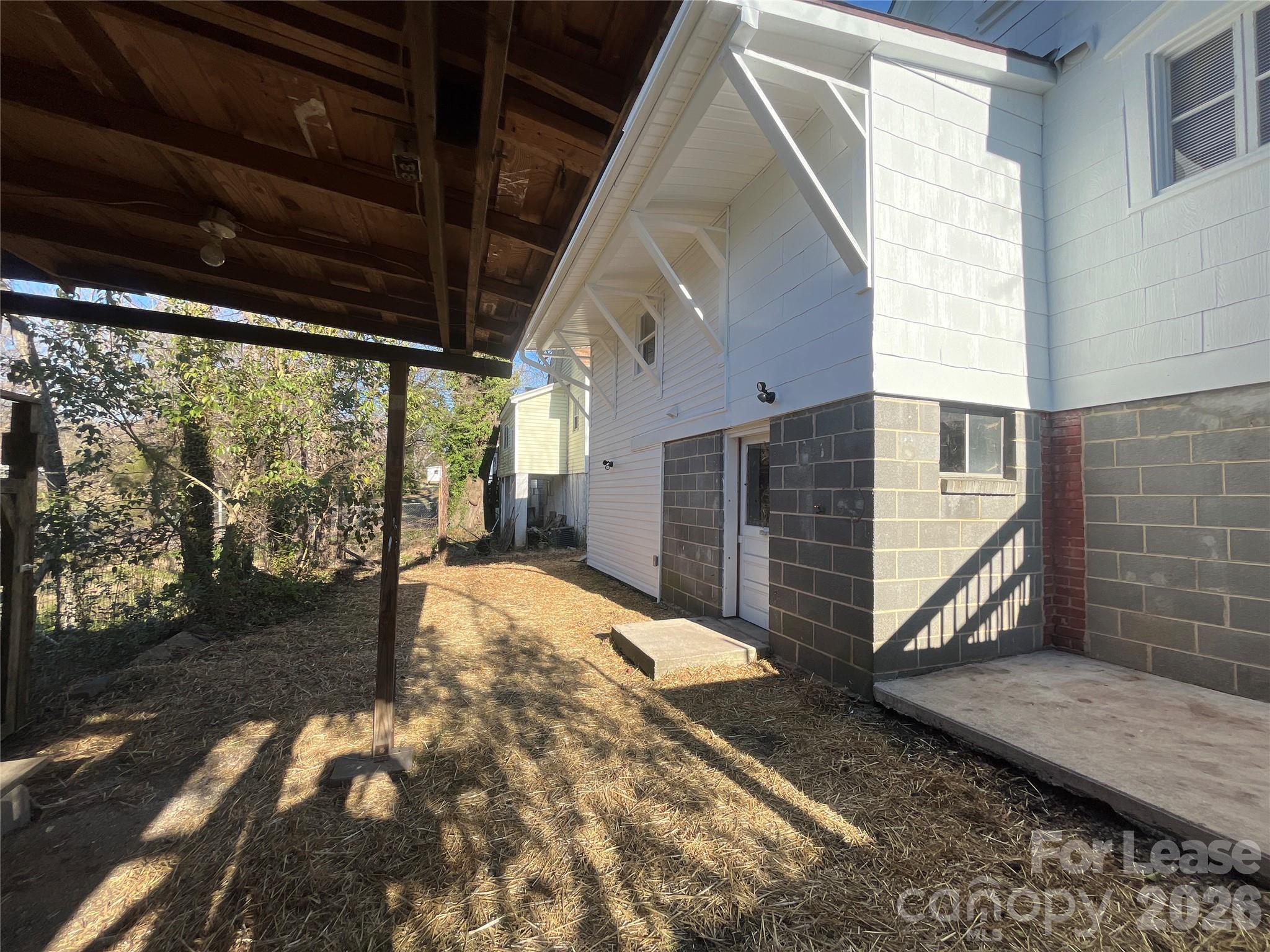 608 S Yadkin Avenue Property Photo 17