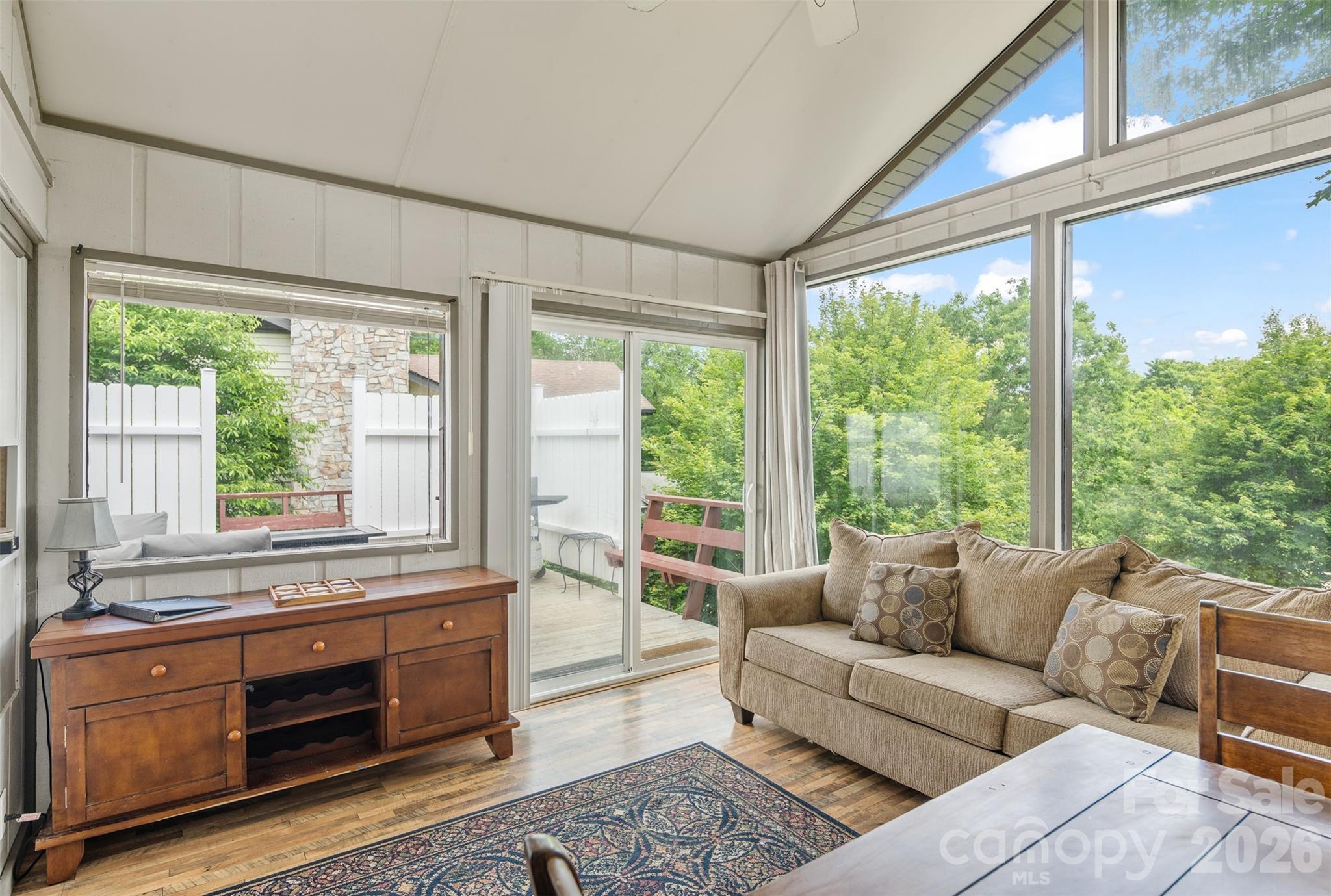 335 Snowshoe Loop Property Photo 7