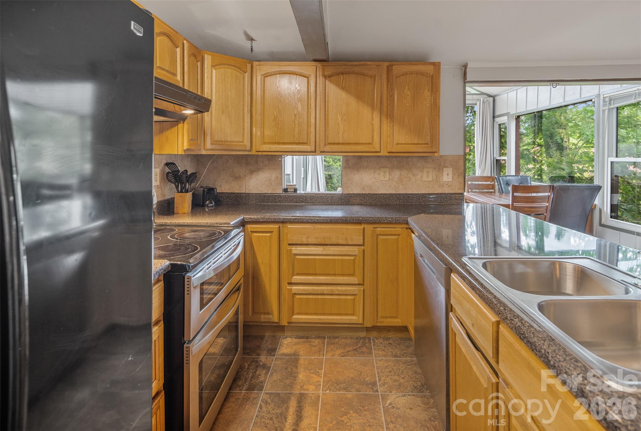 335 Snowshoe Loop Property Photo 9