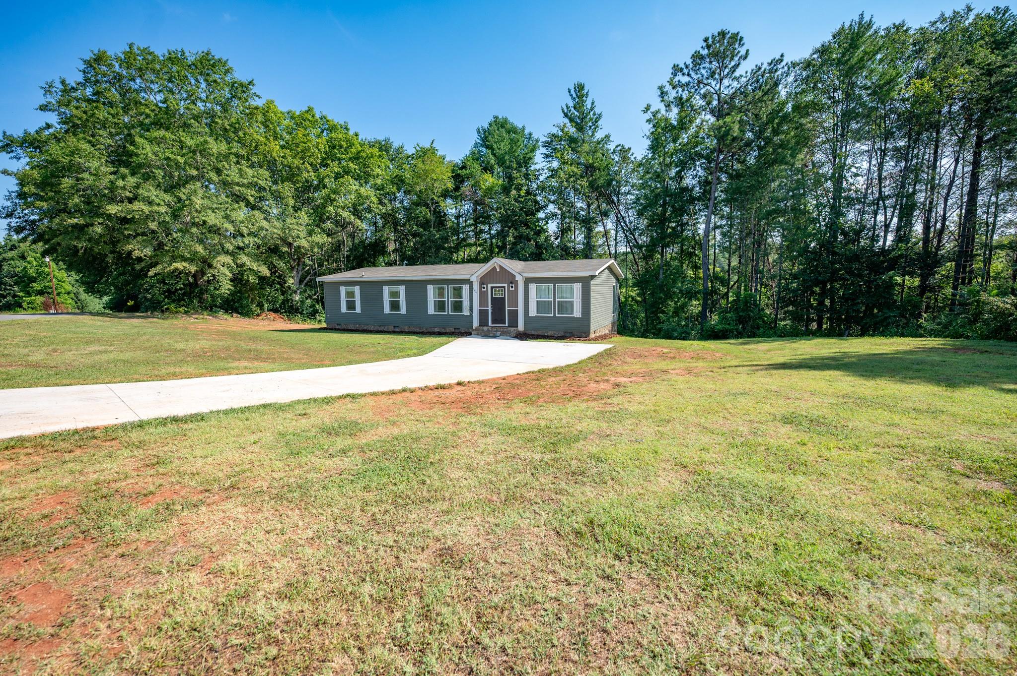 164 Basin Trail Property Photo 3
