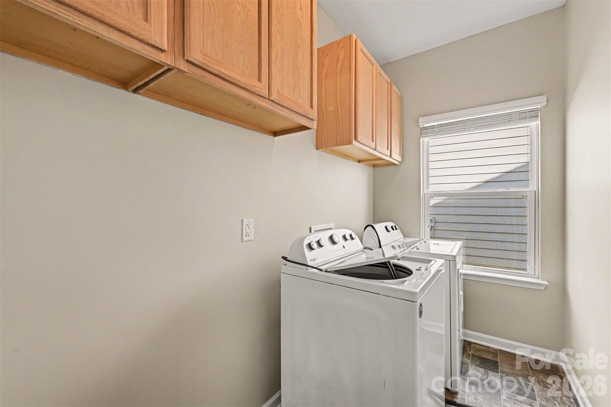 230 Sycamore Drive Property Photo 21