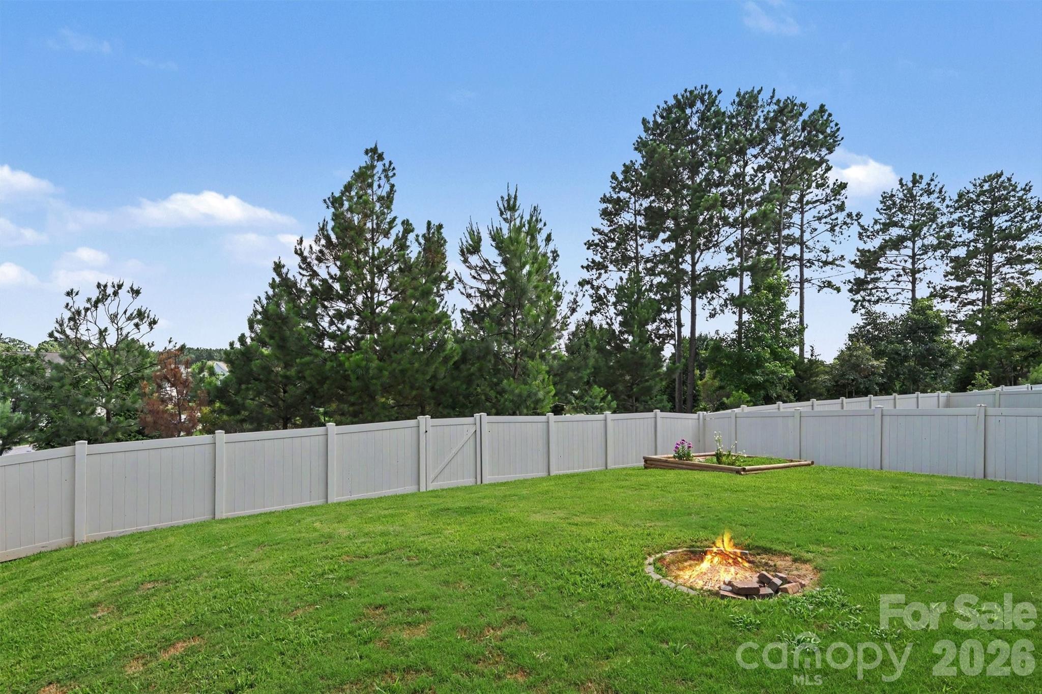 230 Sycamore Drive Property Photo 26