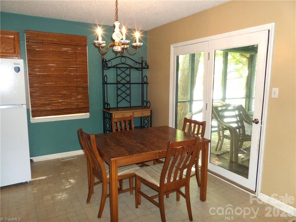 1220 Lake Drive 9 None Property Photo 6