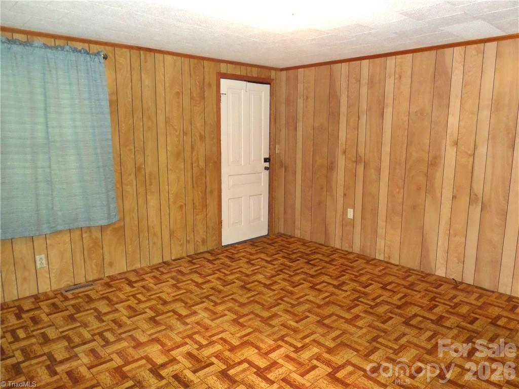 1220 Lake Drive 9 None Property Photo 17