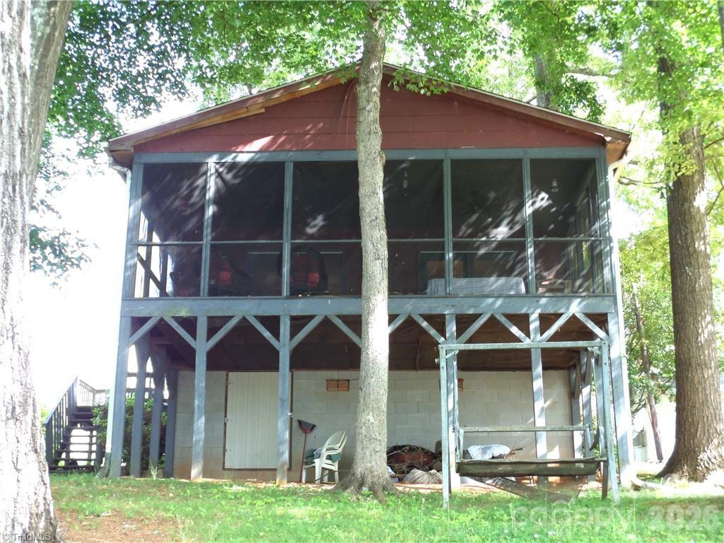 1220 Lake Drive 9 None Property Photo 19