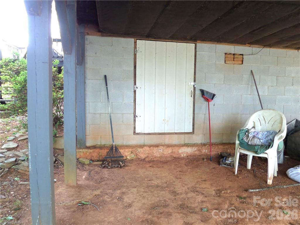 1220 Lake Drive 9 None Property Photo 20