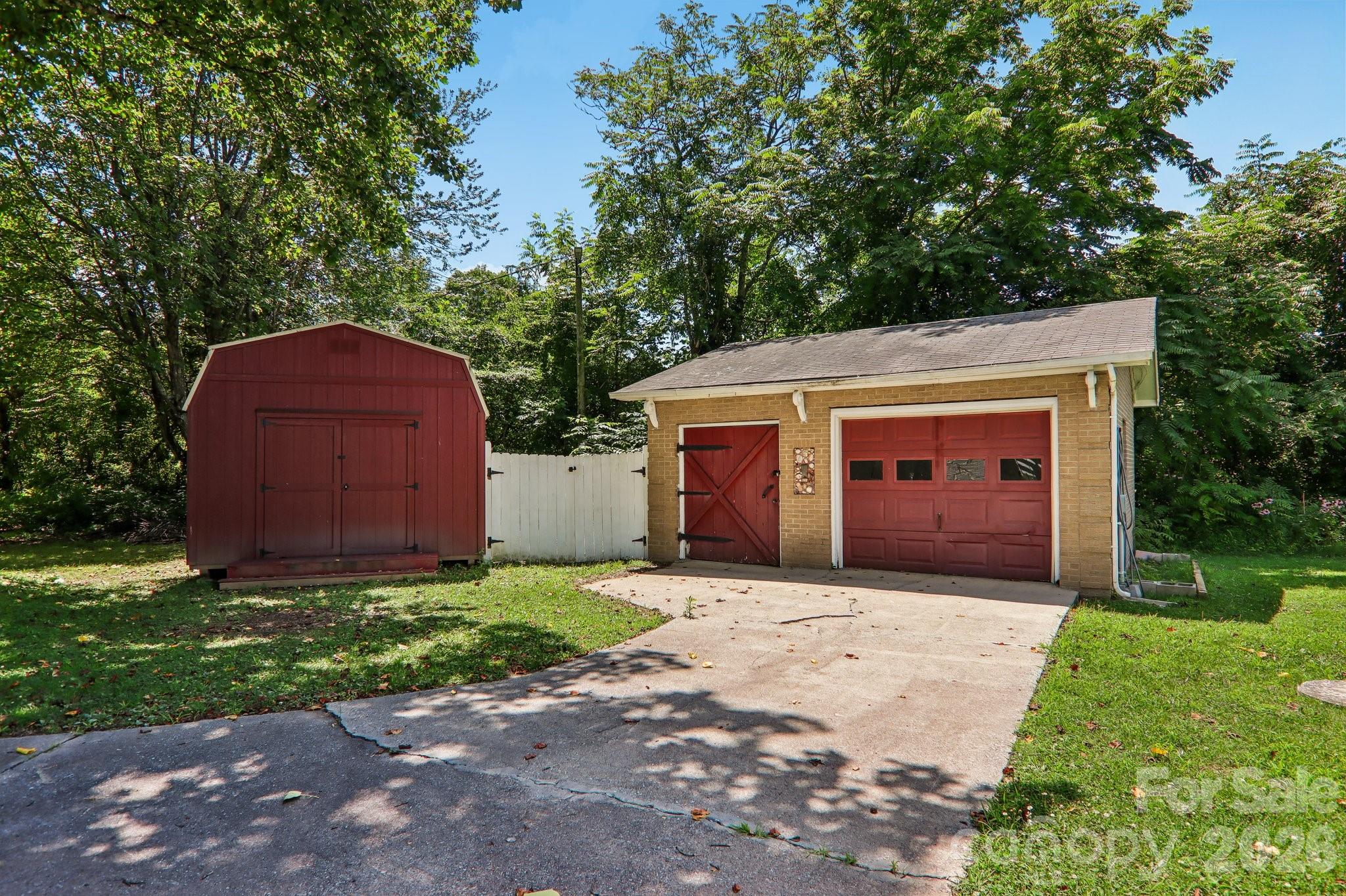 1153 Airport Road Property Photo 29