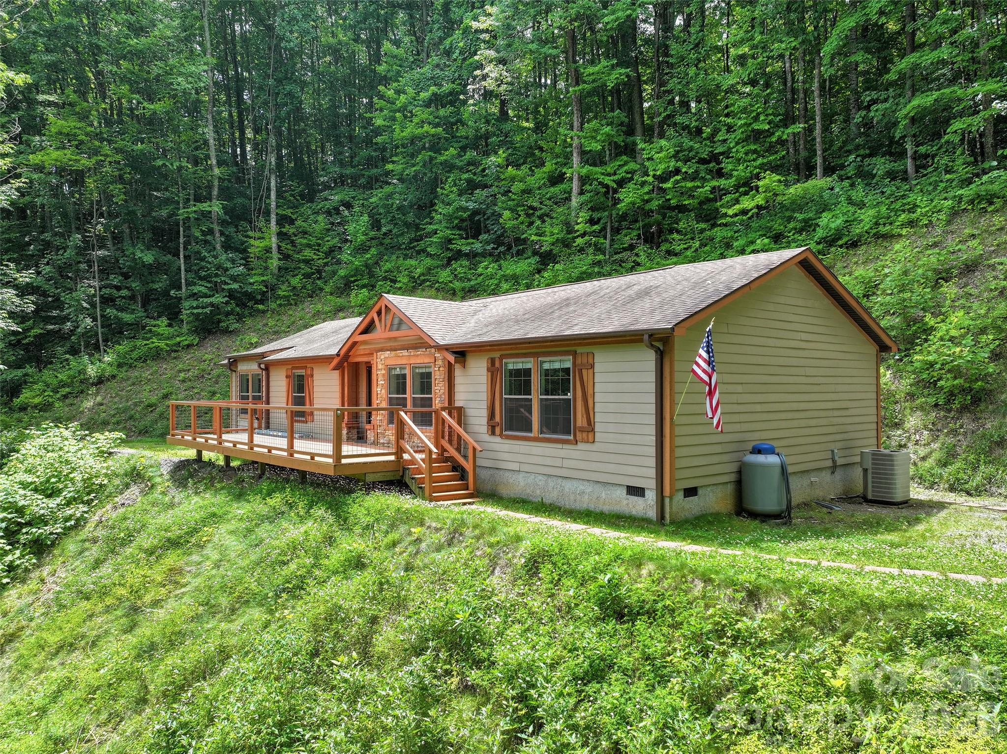 193 Tipstill Cove Property Photo 1