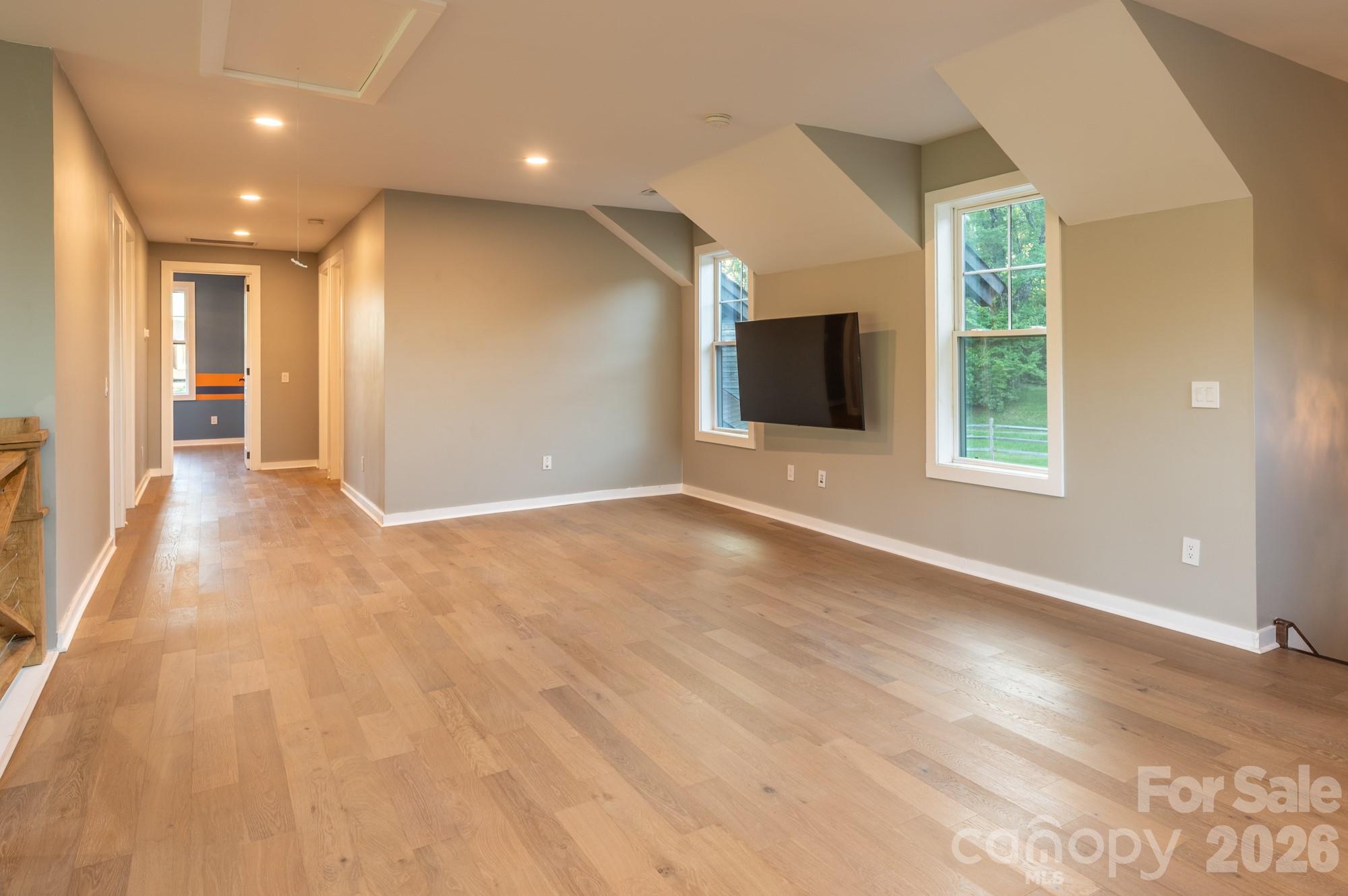 119 Summer Day Drive Property Photo 26