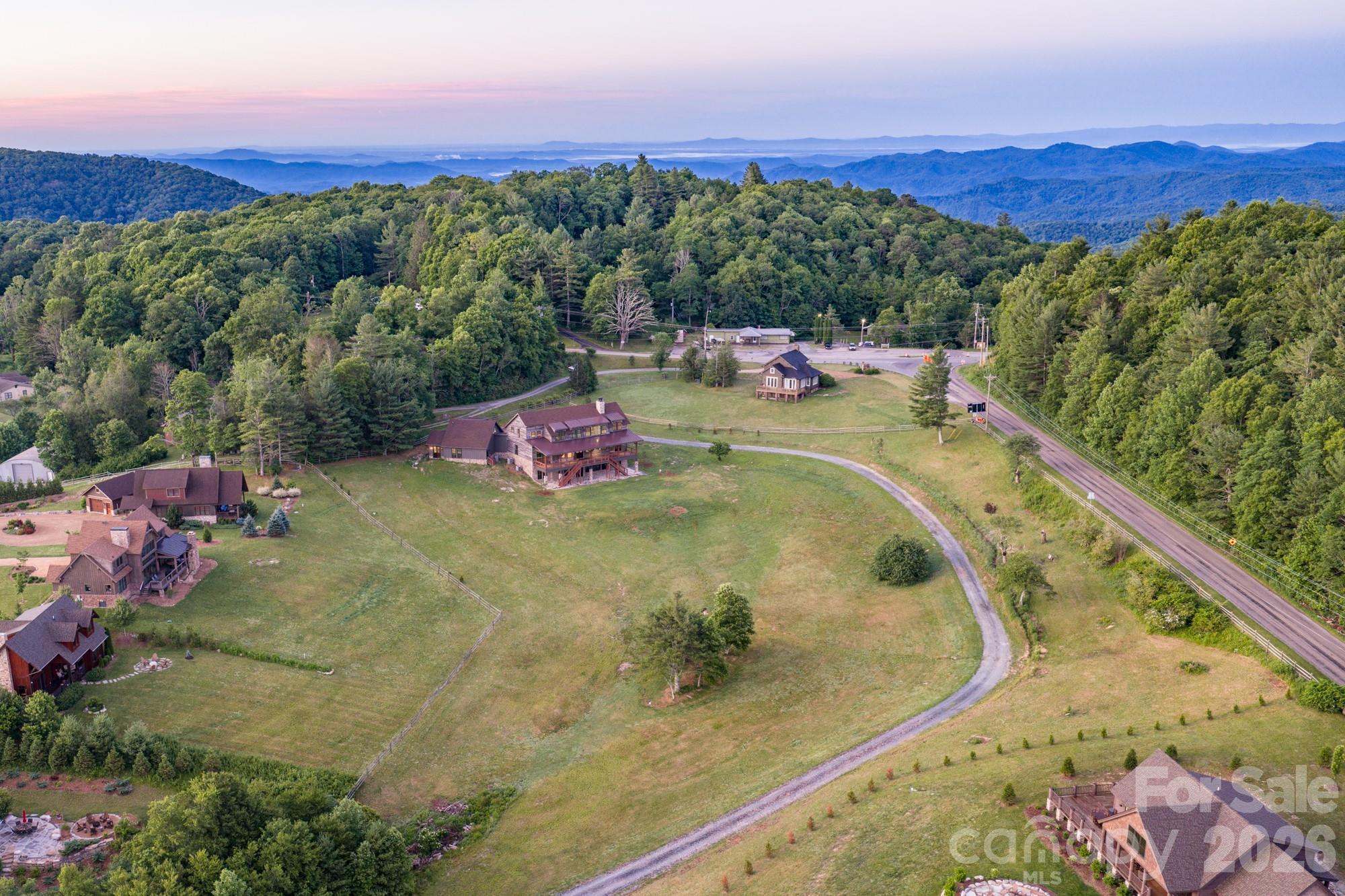 119 Summer Day Drive Property Photo 32