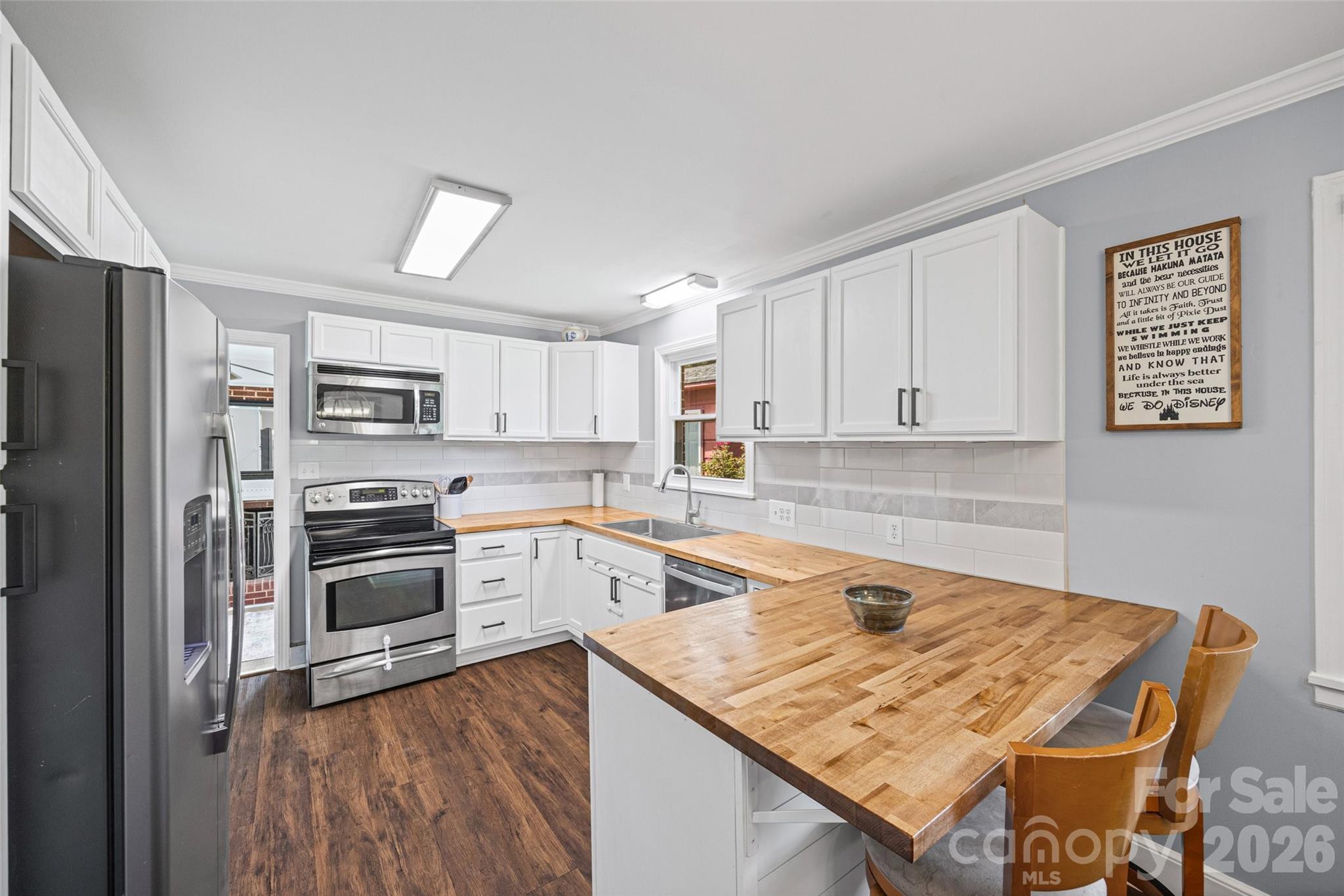 1411 Oakdale Road Property Photo 1