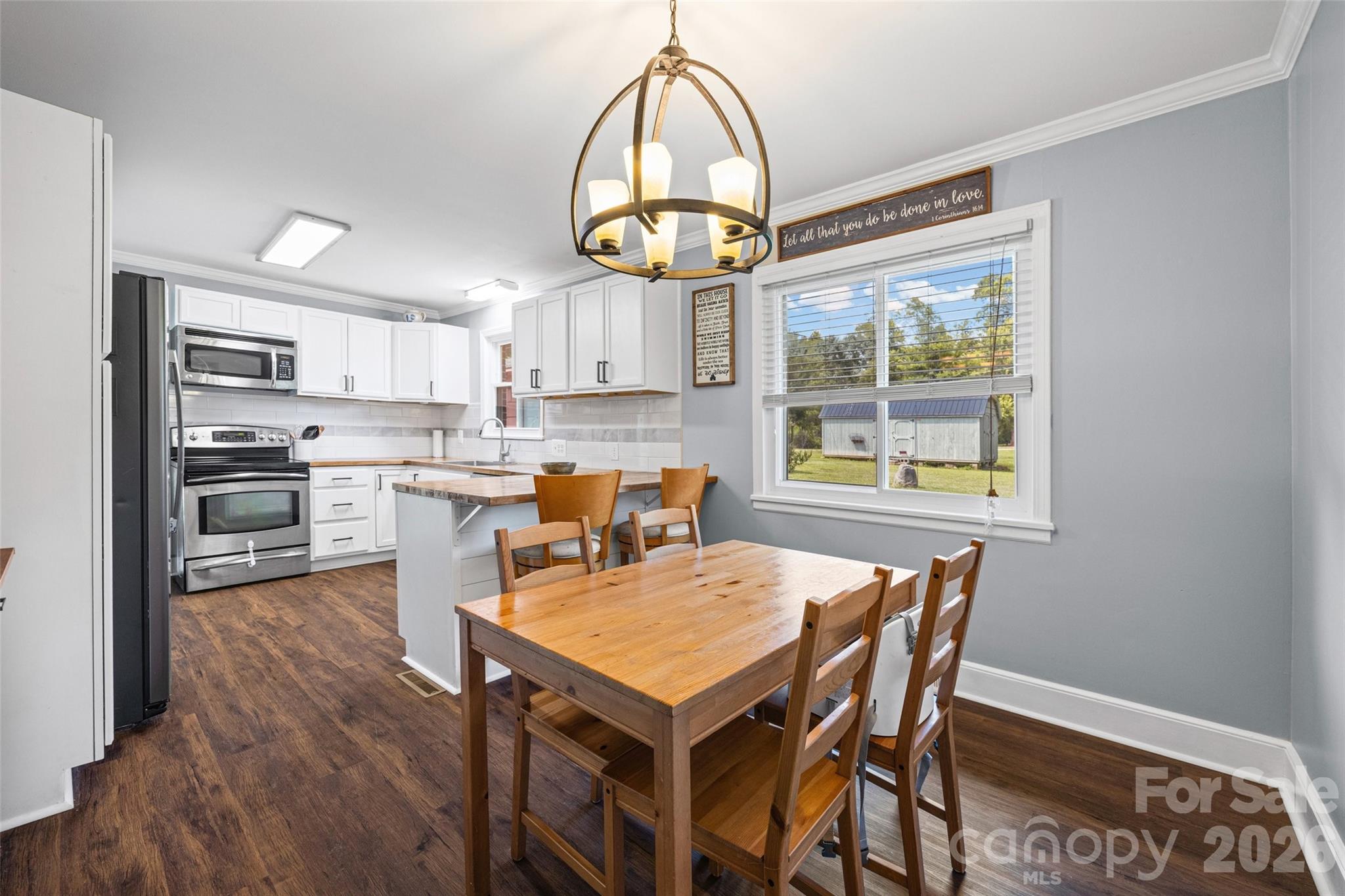 1411 Oakdale Road Property Photo 8