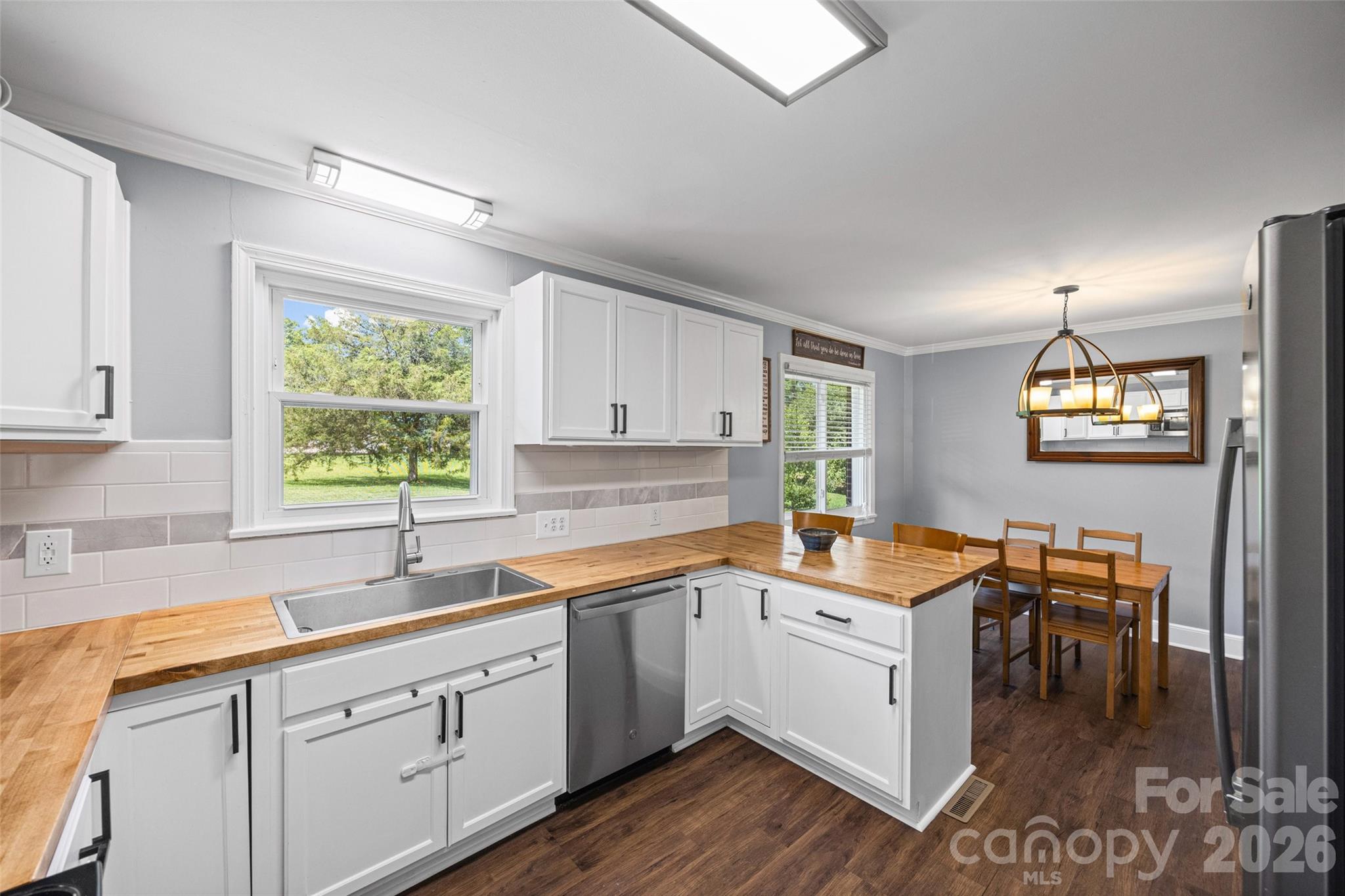 1411 Oakdale Road Property Photo 10