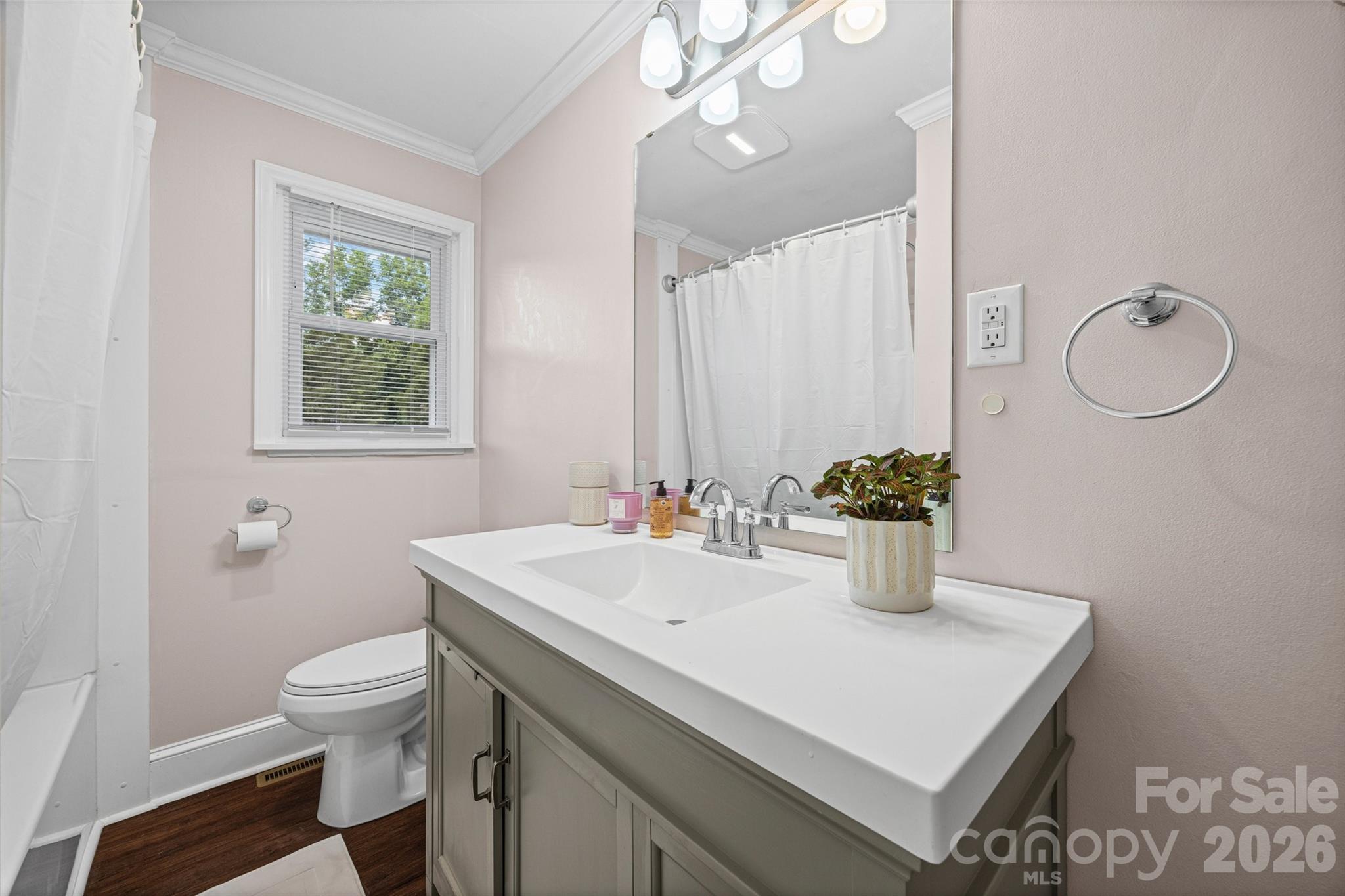 1411 Oakdale Road Property Photo 16