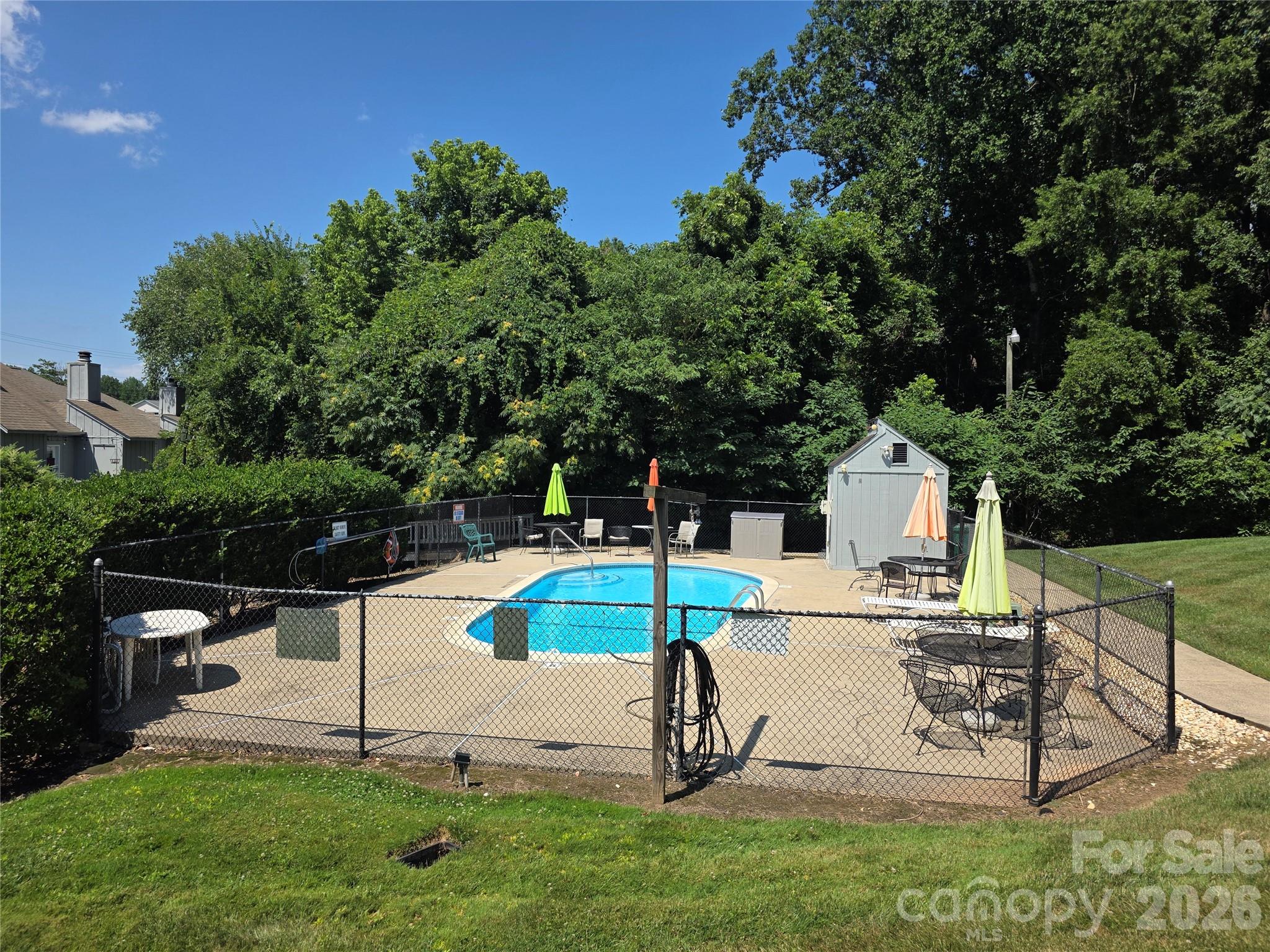 100 Willow Run Drive 22 Property Photo 8