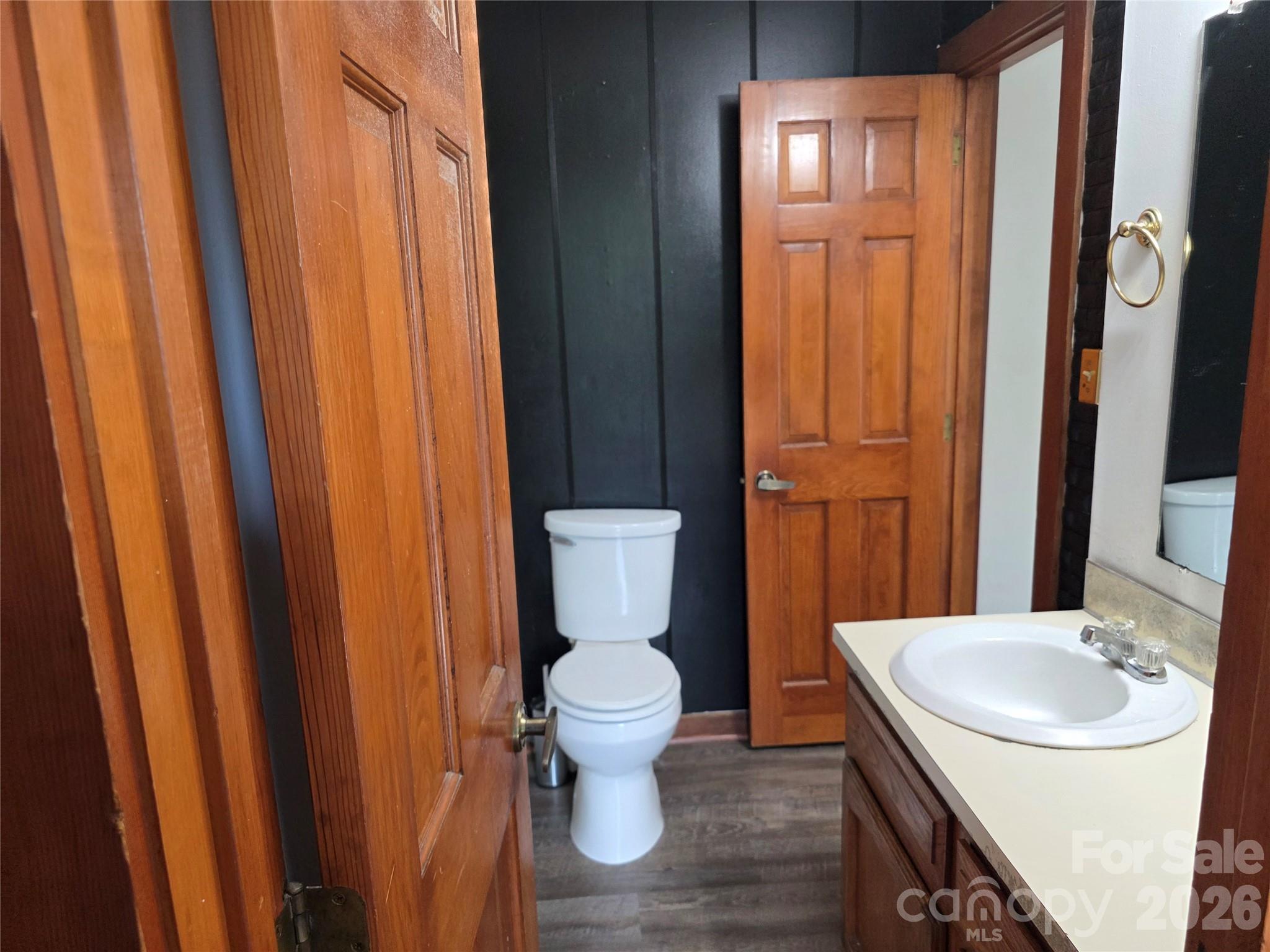 100 Willow Run Drive 22 Property Photo 13