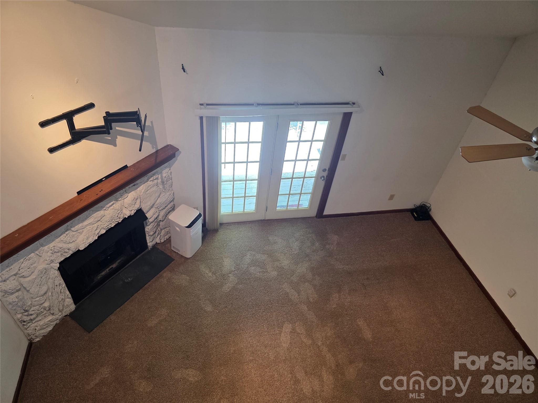 100 Willow Run Drive 22 Property Photo 24