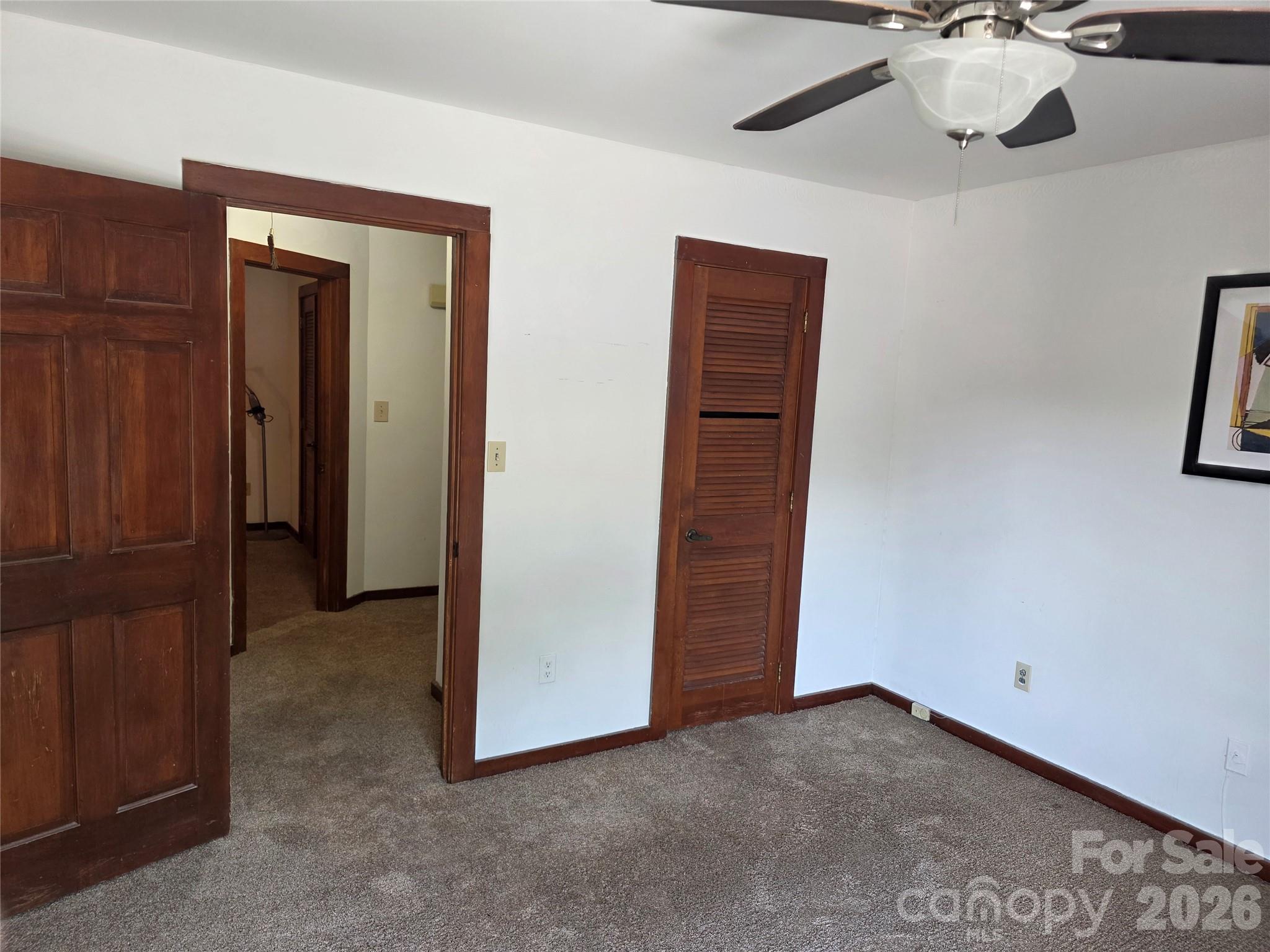 100 Willow Run Drive 22 Property Photo 27