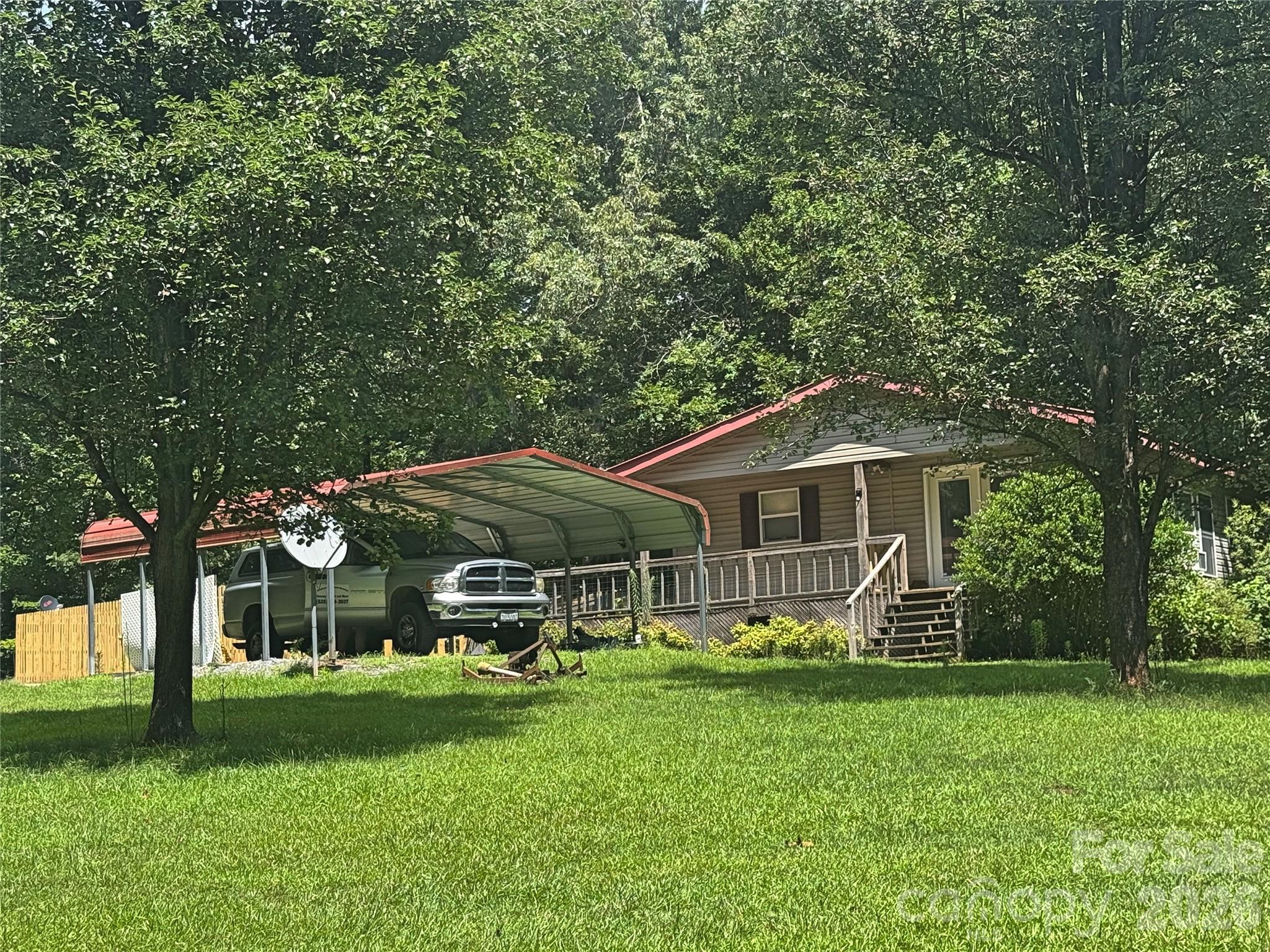 173 Croom Hollow Drive Property Photo 3