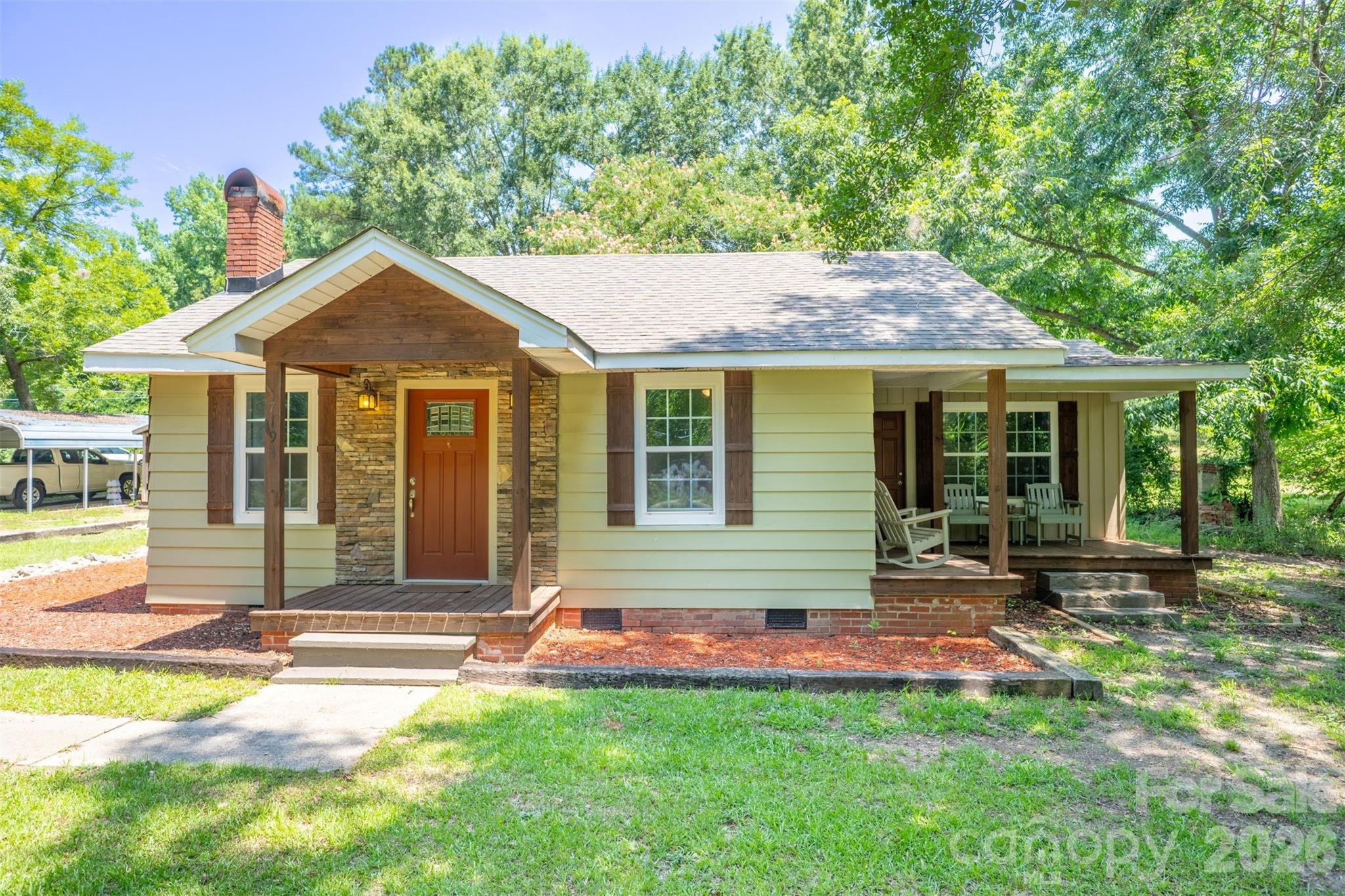 7193 Kershaw Camden Highway Property Photo 1