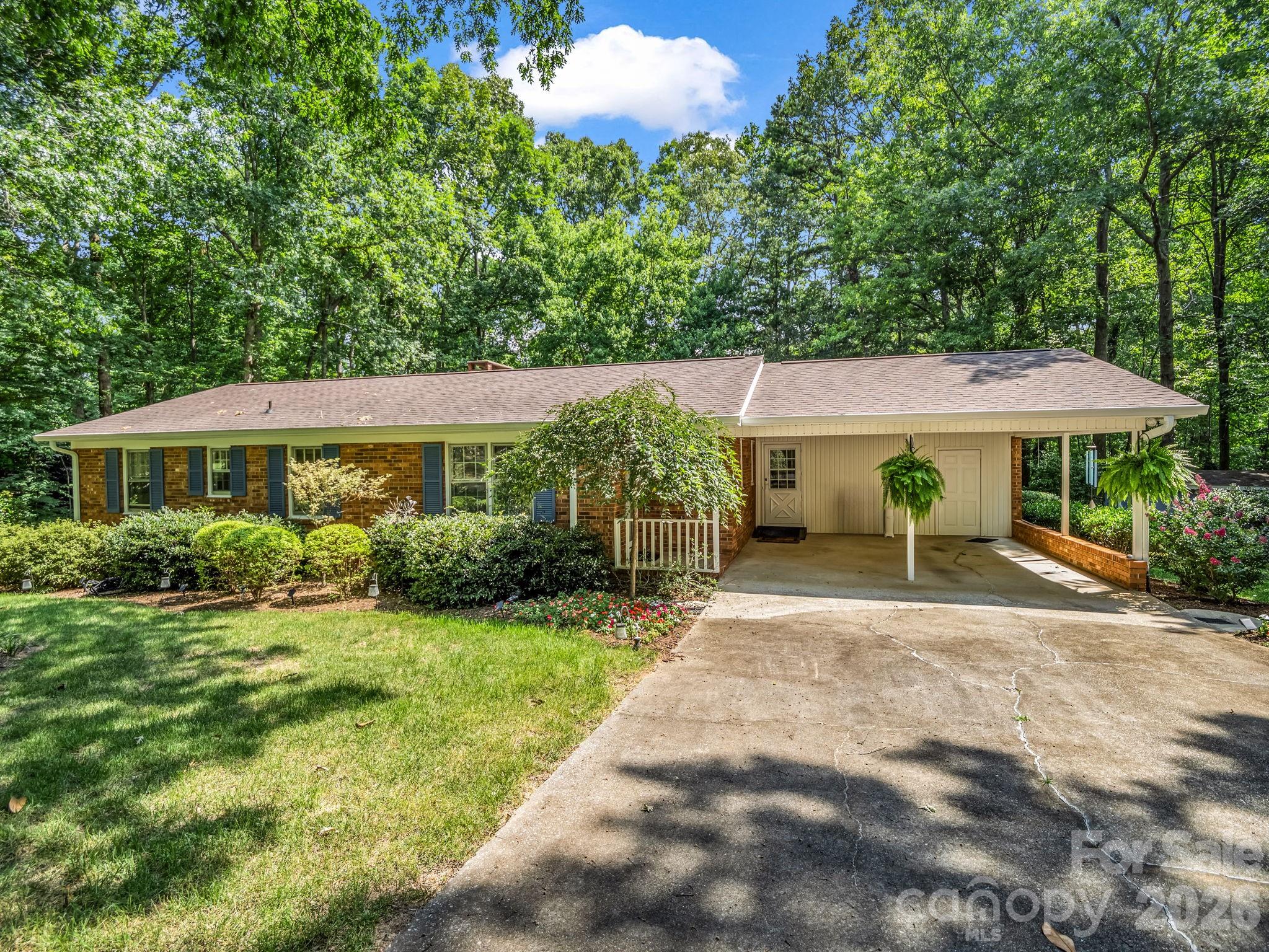 104 Dill Circle Property Photo 3