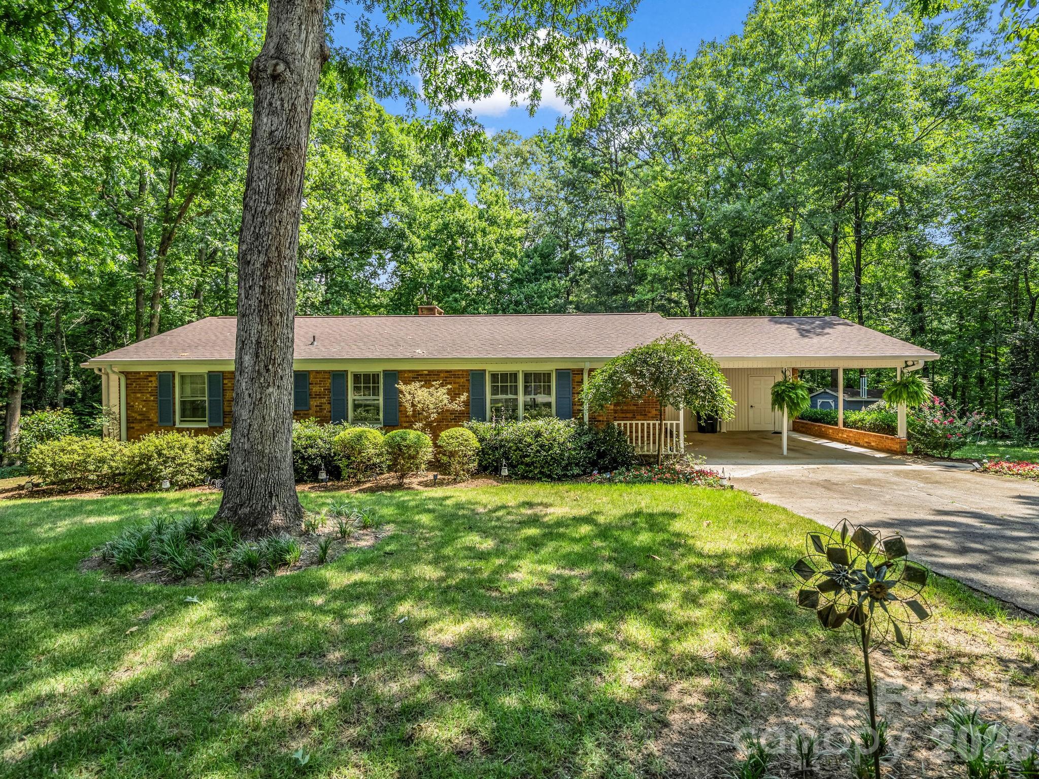 104 Dill Circle Property Photo 4