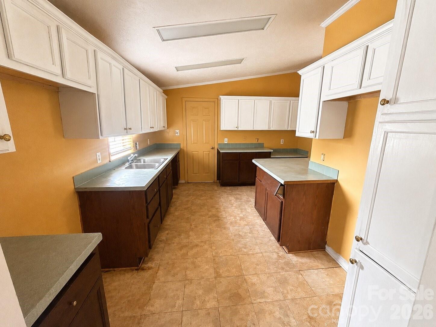 4506 Logging Road Property Photo 11