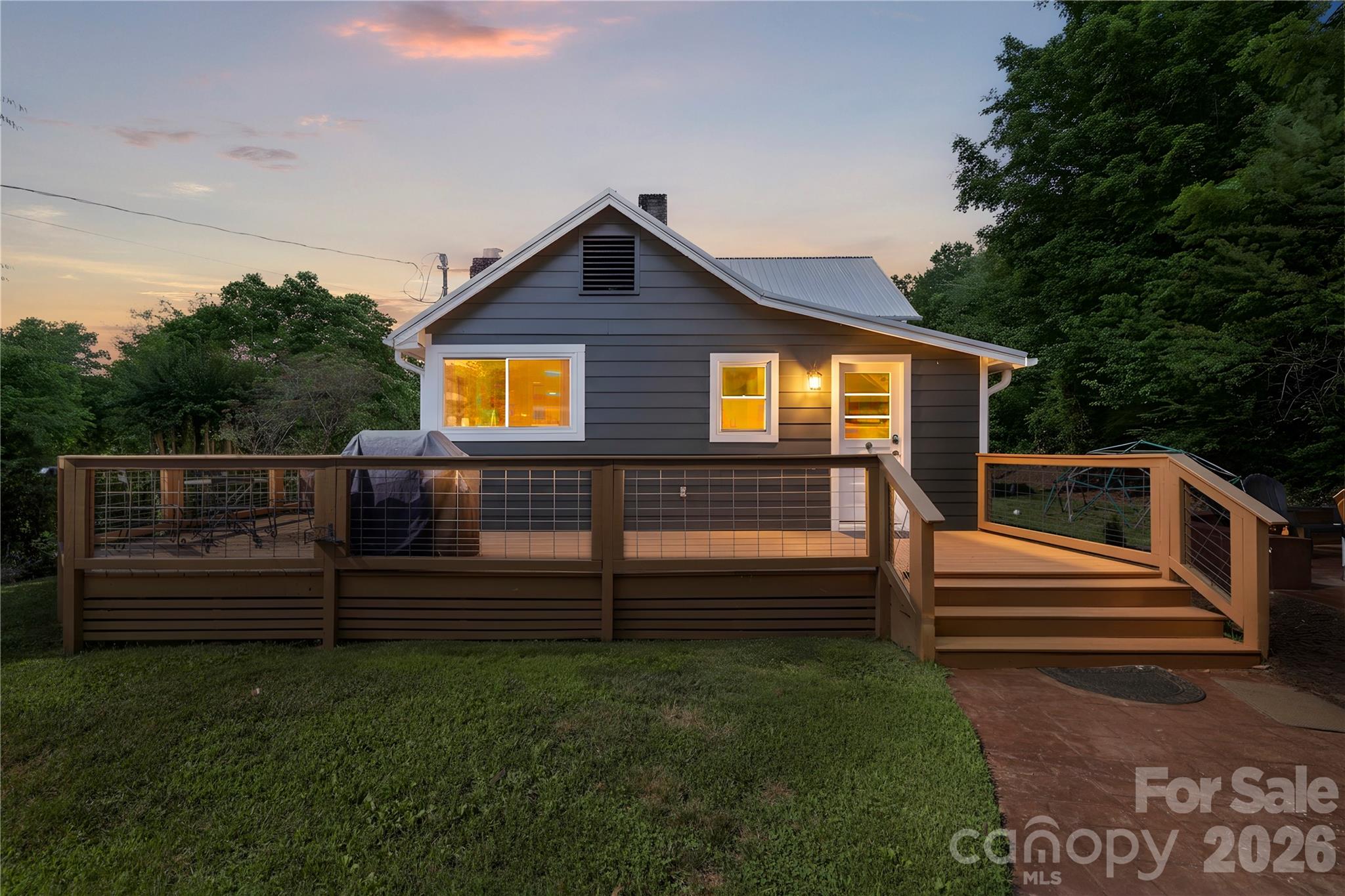 2252 Riceville Road Property Photo 2