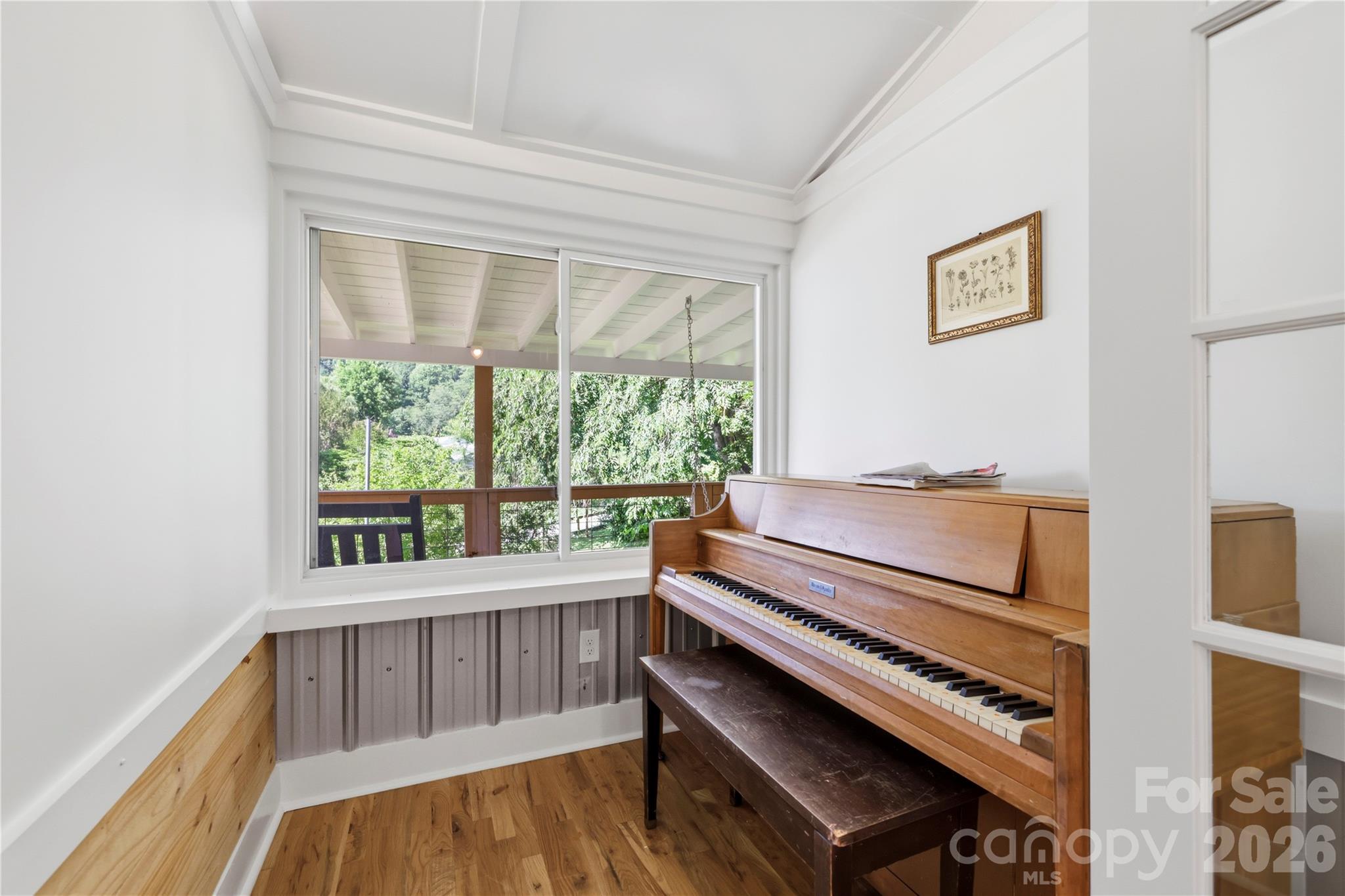 2252 Riceville Road Property Photo 16