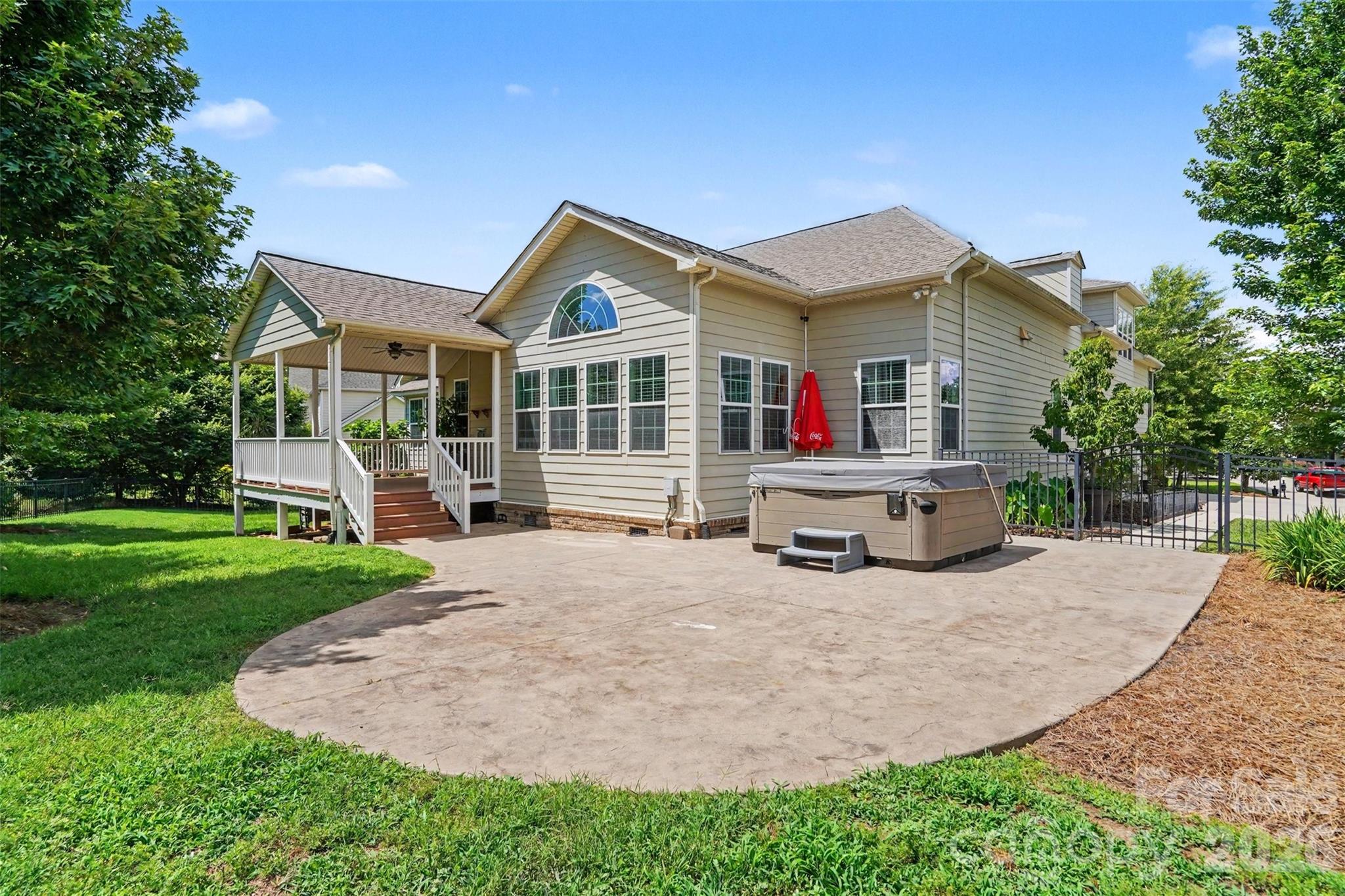 8432 Penton Place Property Photo 35