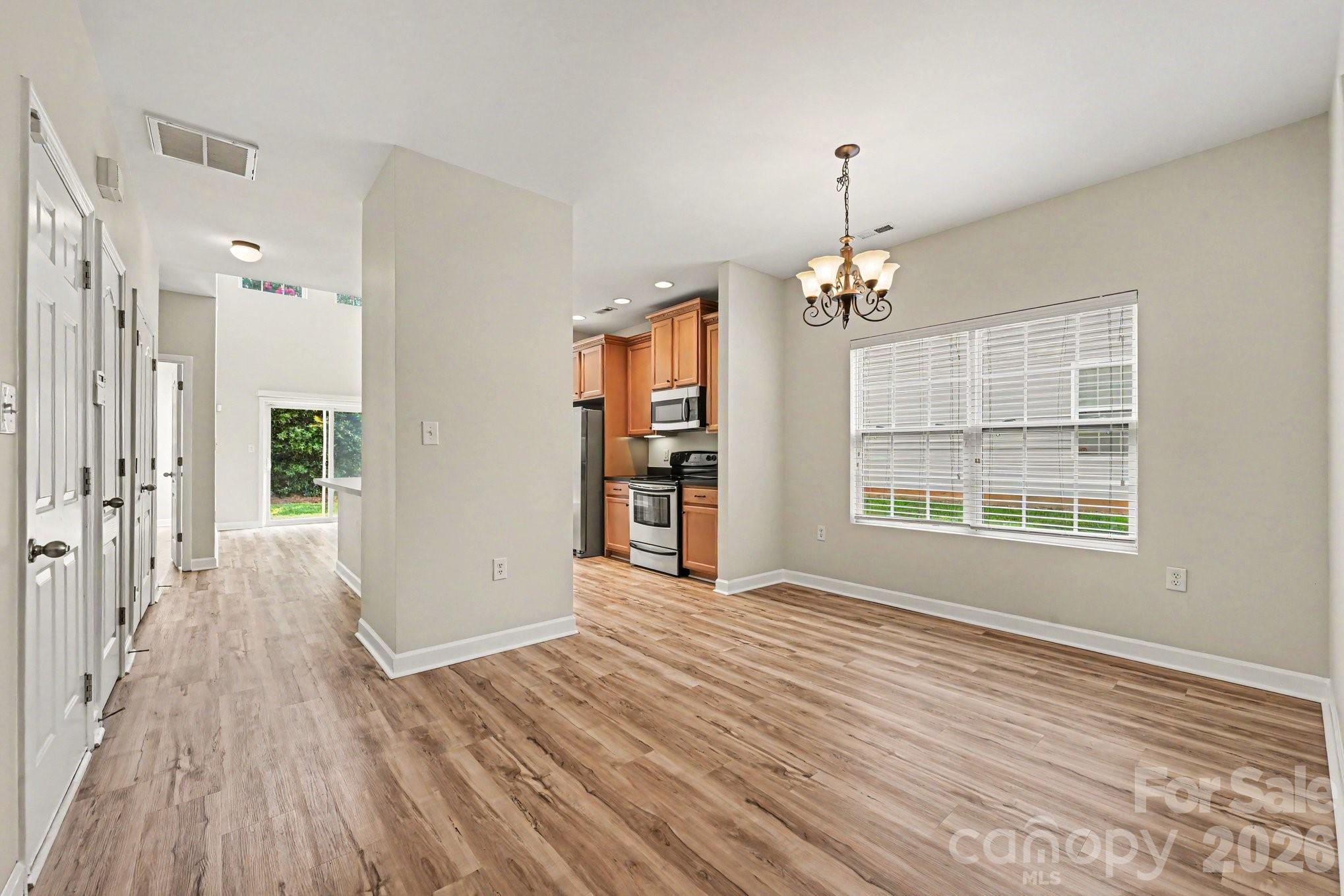 2166 Shady Pond Drive Property Photo 9