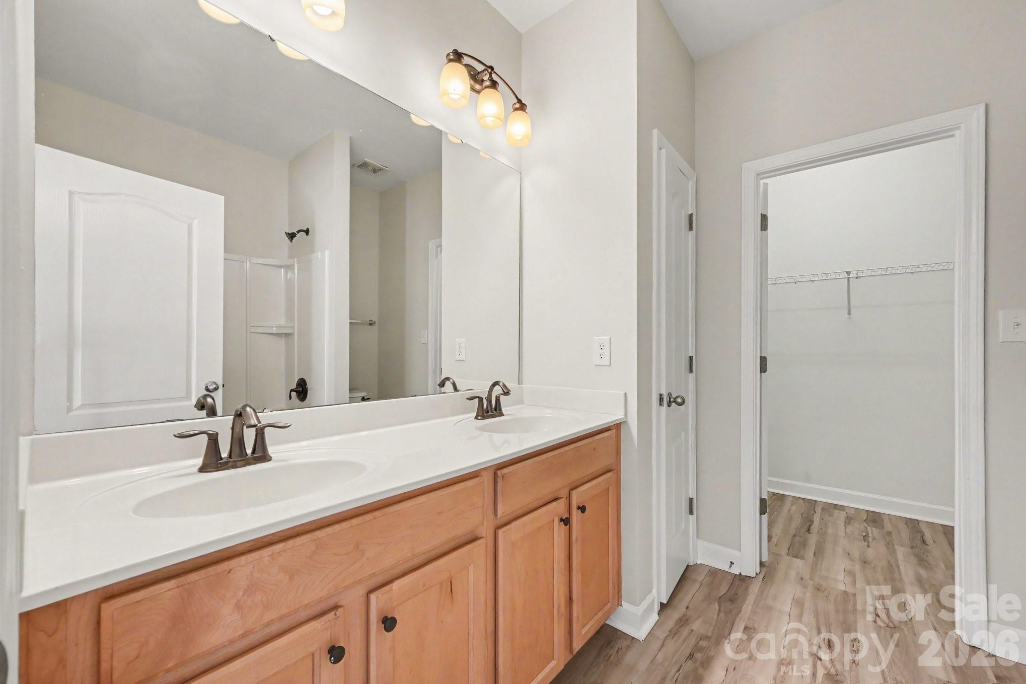 2166 Shady Pond Drive Property Photo 13