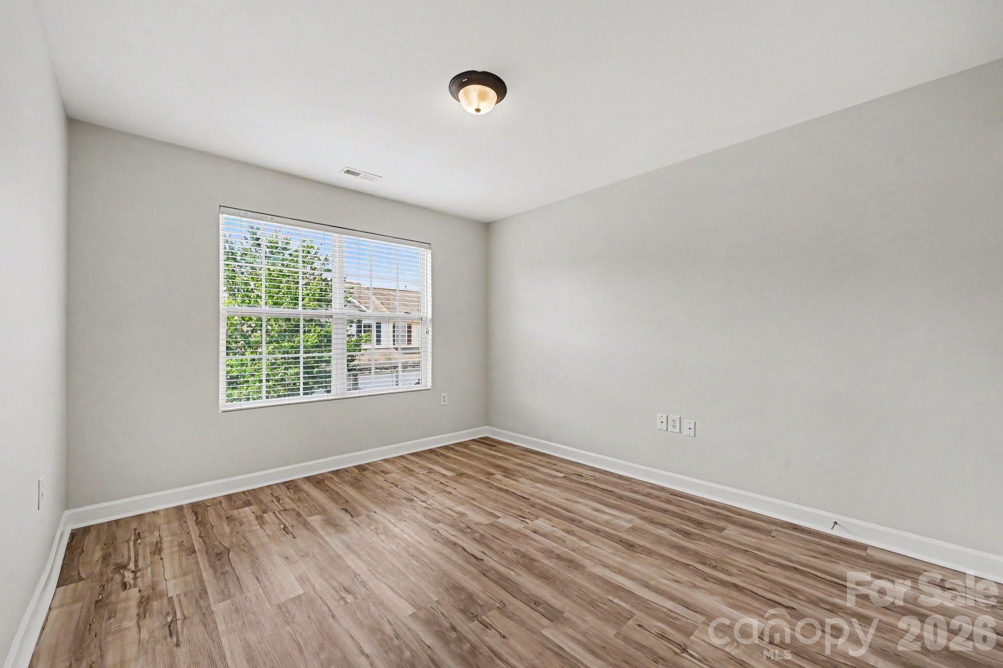 2166 Shady Pond Drive Property Photo 16