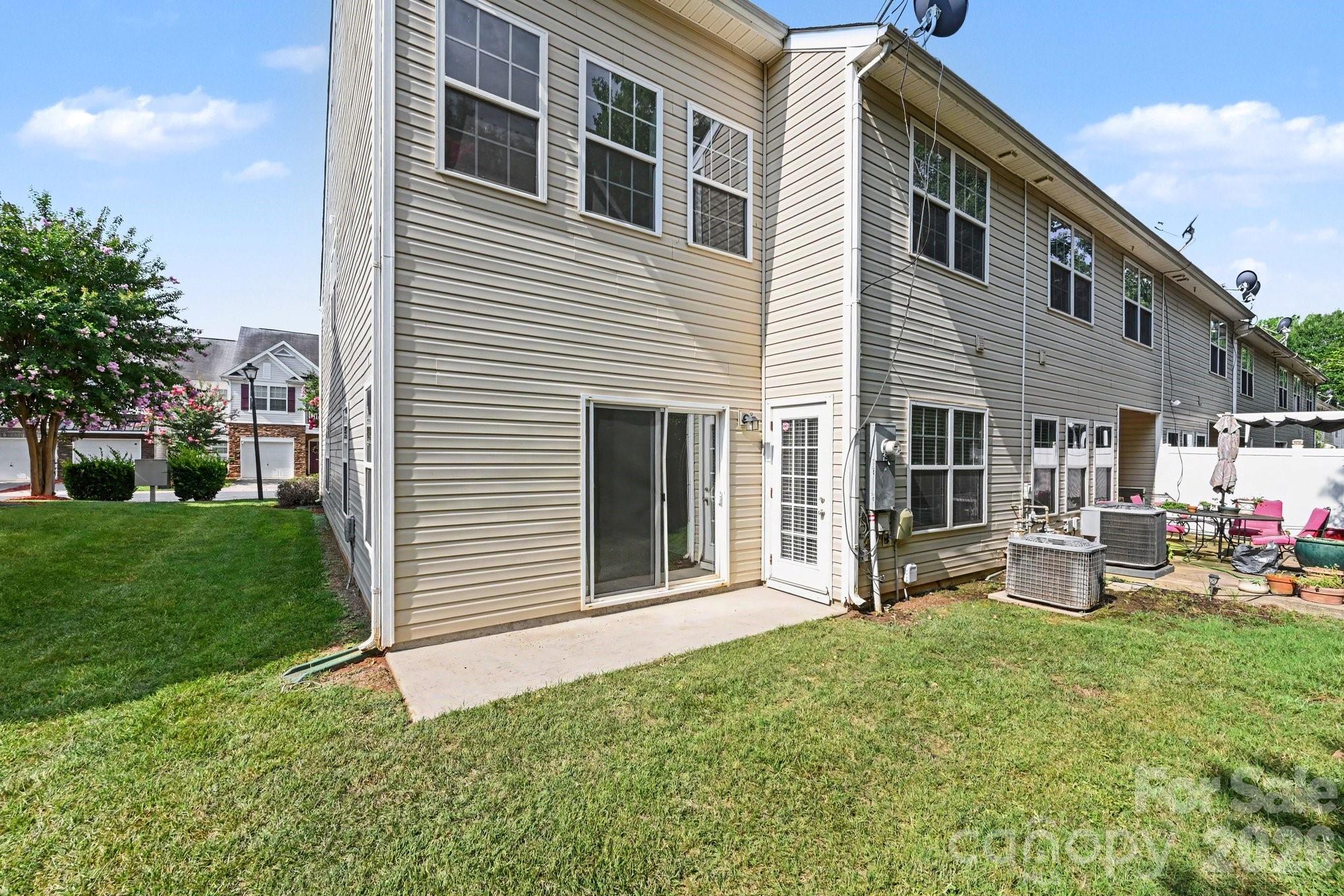 2166 Shady Pond Drive Property Photo 25