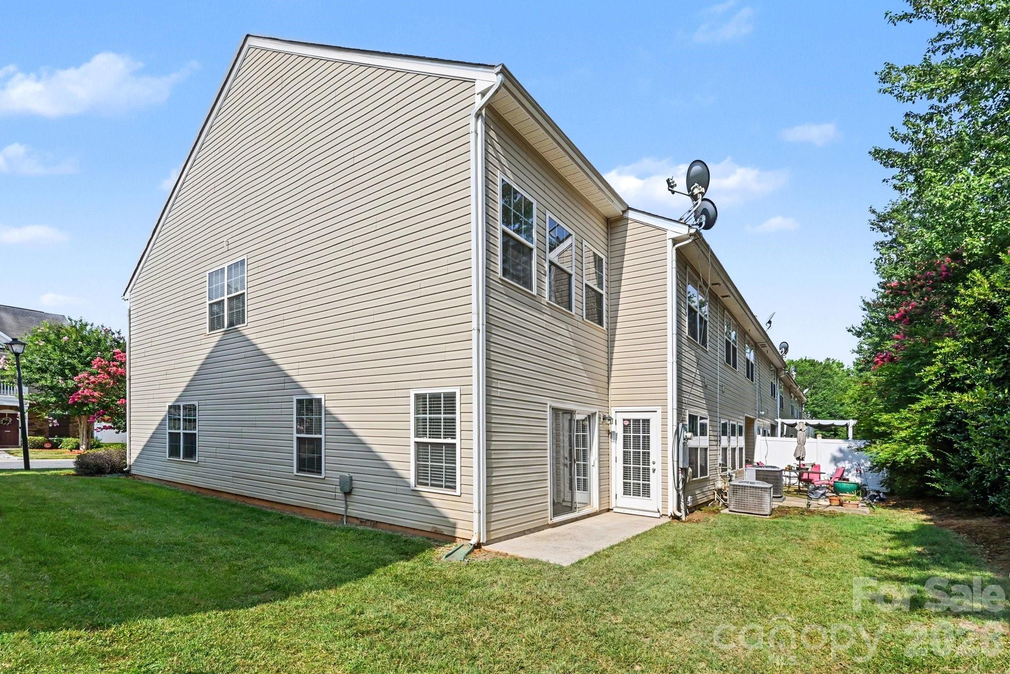 2166 Shady Pond Drive Property Photo 26