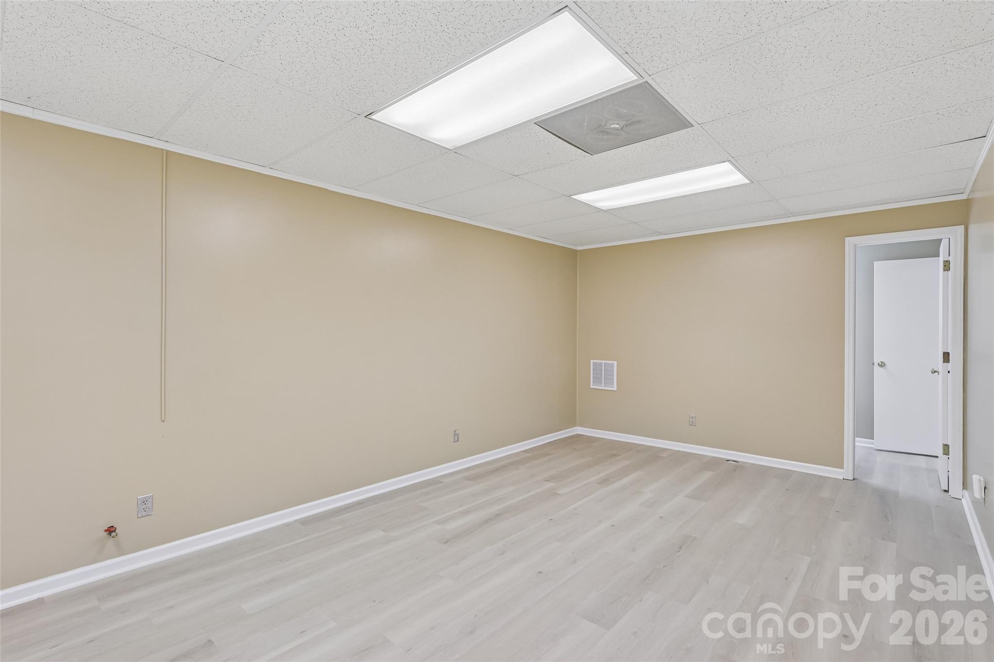 3010 Eaker Drive Property Photo 38