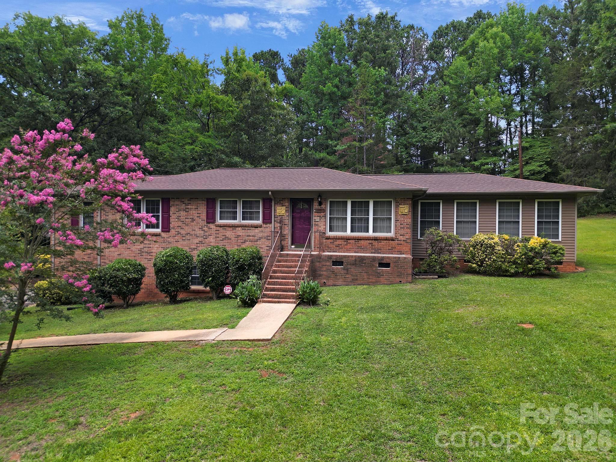 2171 Emma Circle Property Photo 1