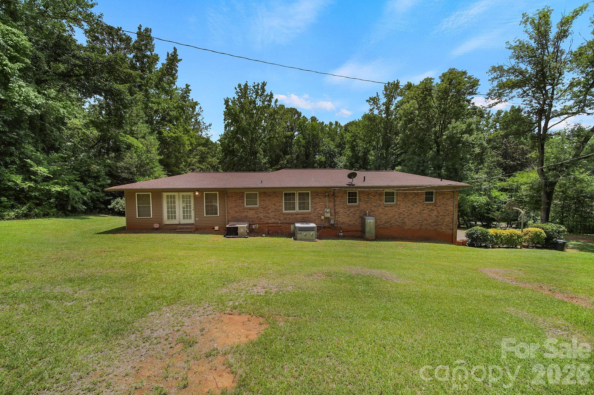 2171 Emma Circle Property Photo 3