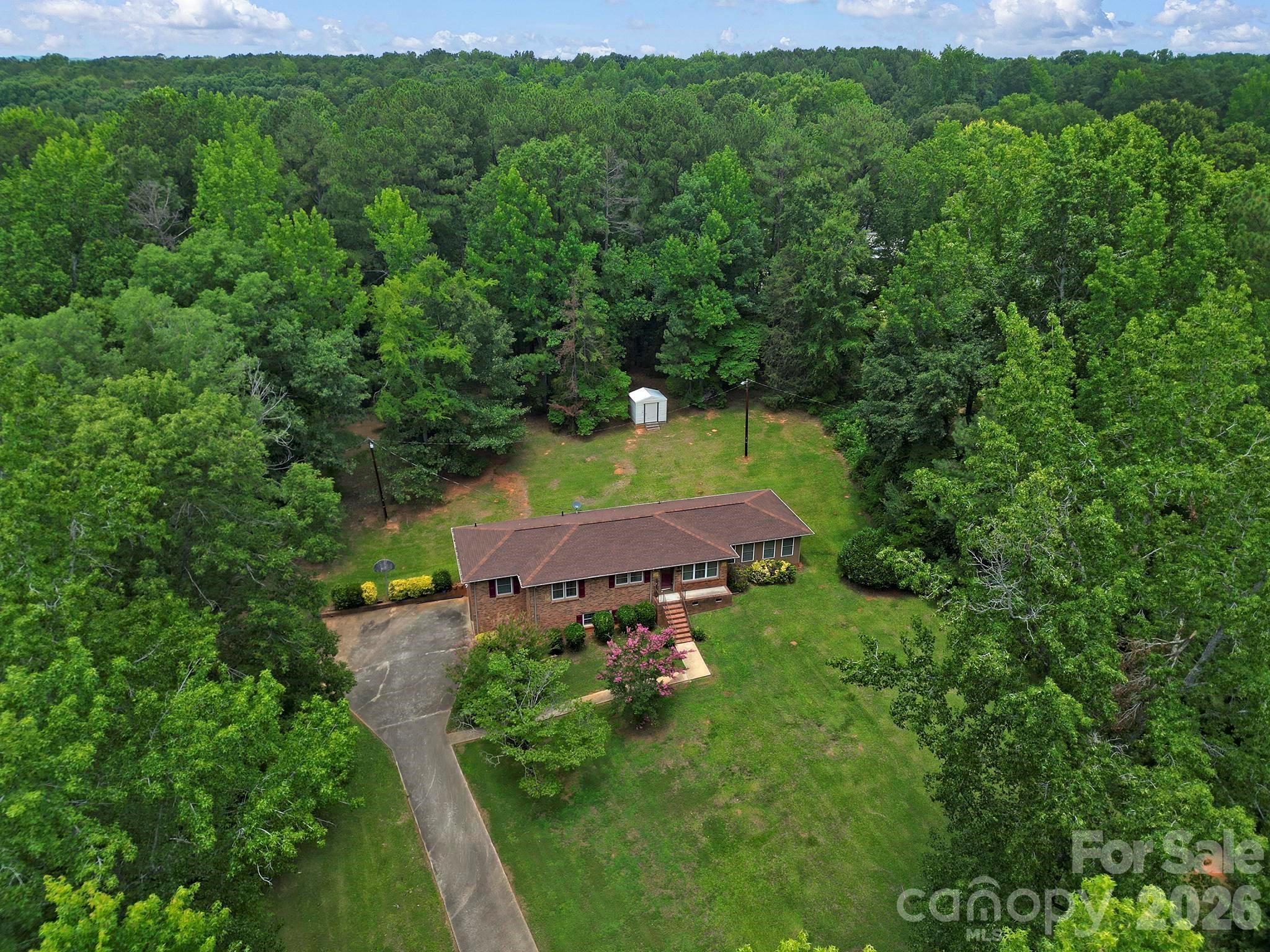 2171 Emma Circle Property Photo 5