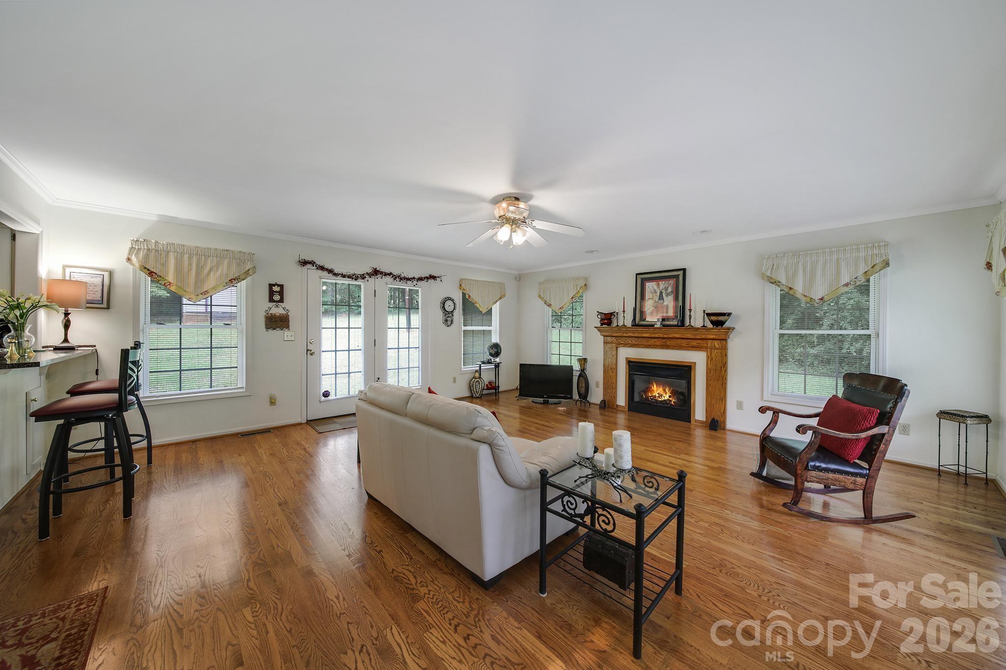 2171 Emma Circle Property Photo 7