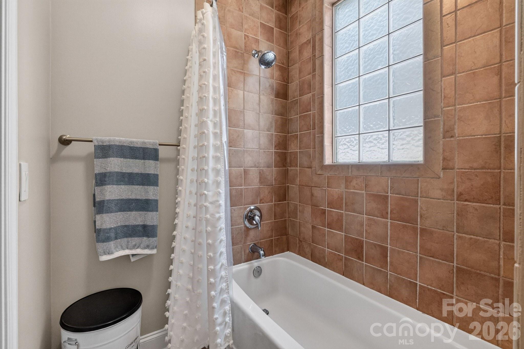 637 Williamson Road 205 Property Photo 25