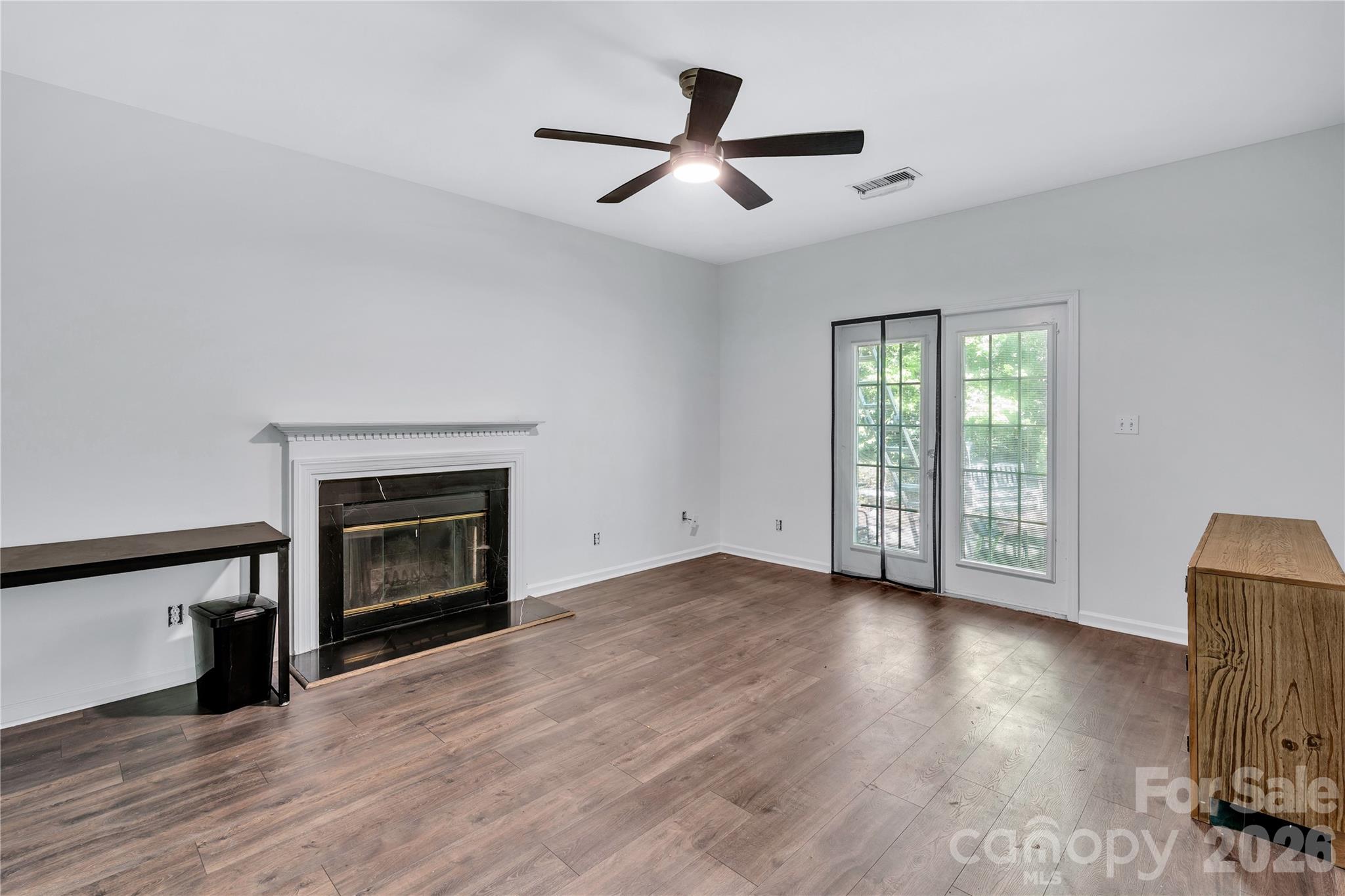 9423 Willow Tree Lane Property Photo 9