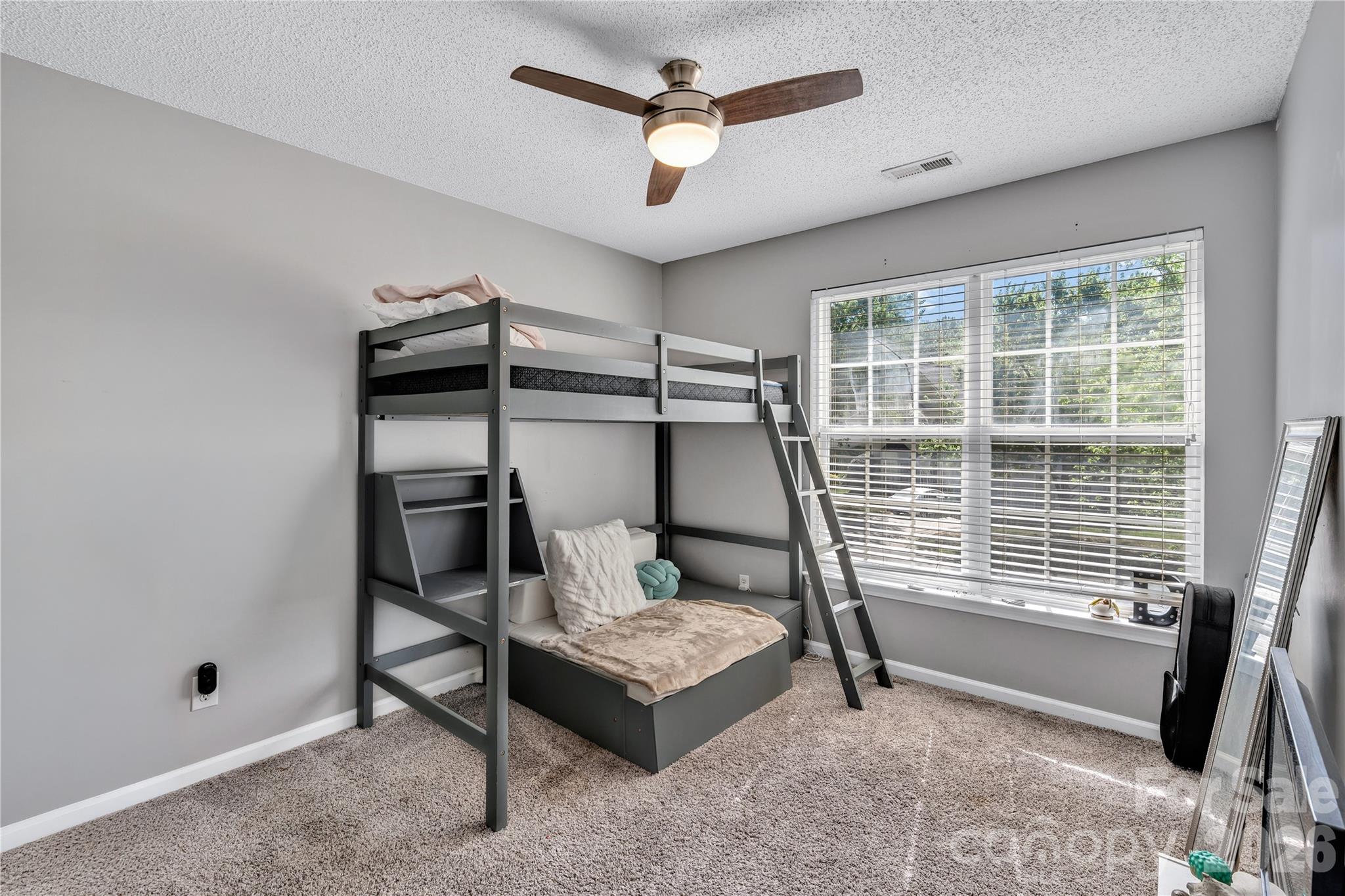 9423 Willow Tree Lane Property Photo 18