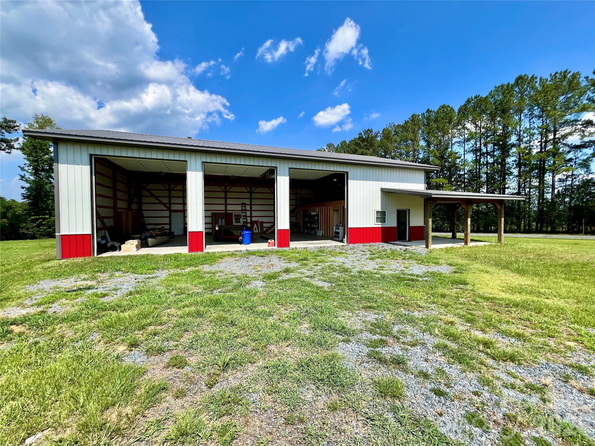 510 Lillys Bridge Road Property Photo 2