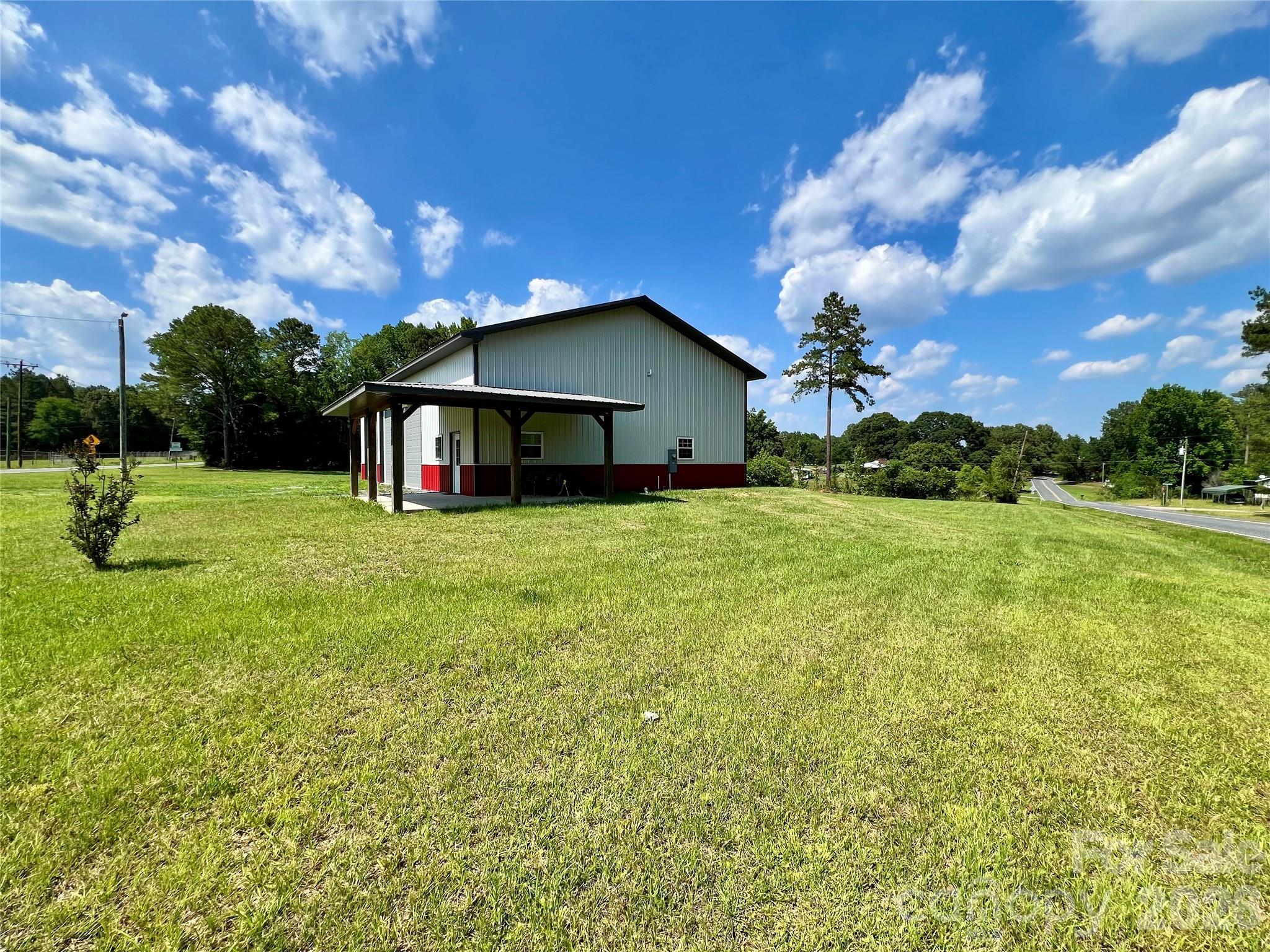 510 Lillys Bridge Road Property Photo 5